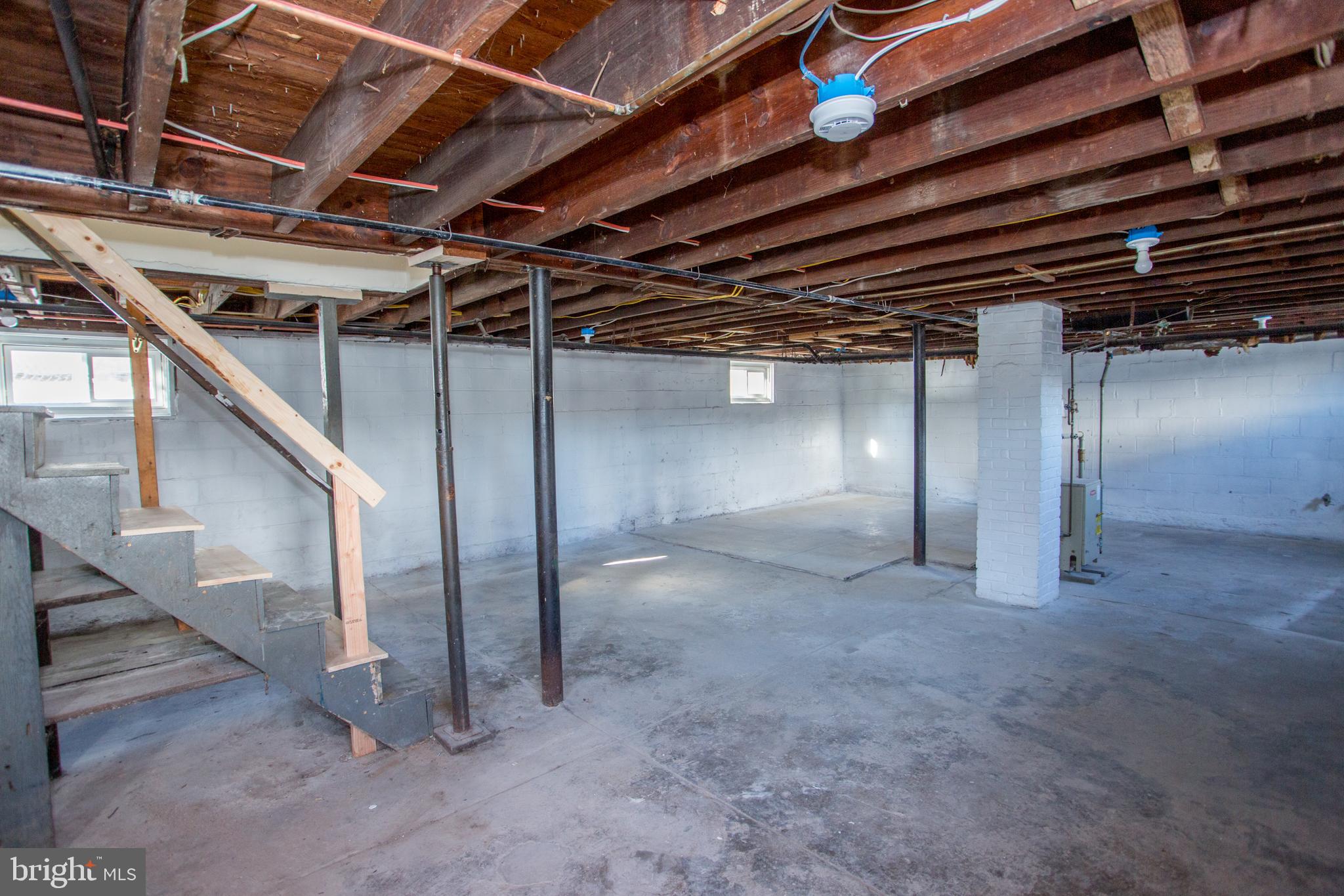 UPLAND VIL - Residential