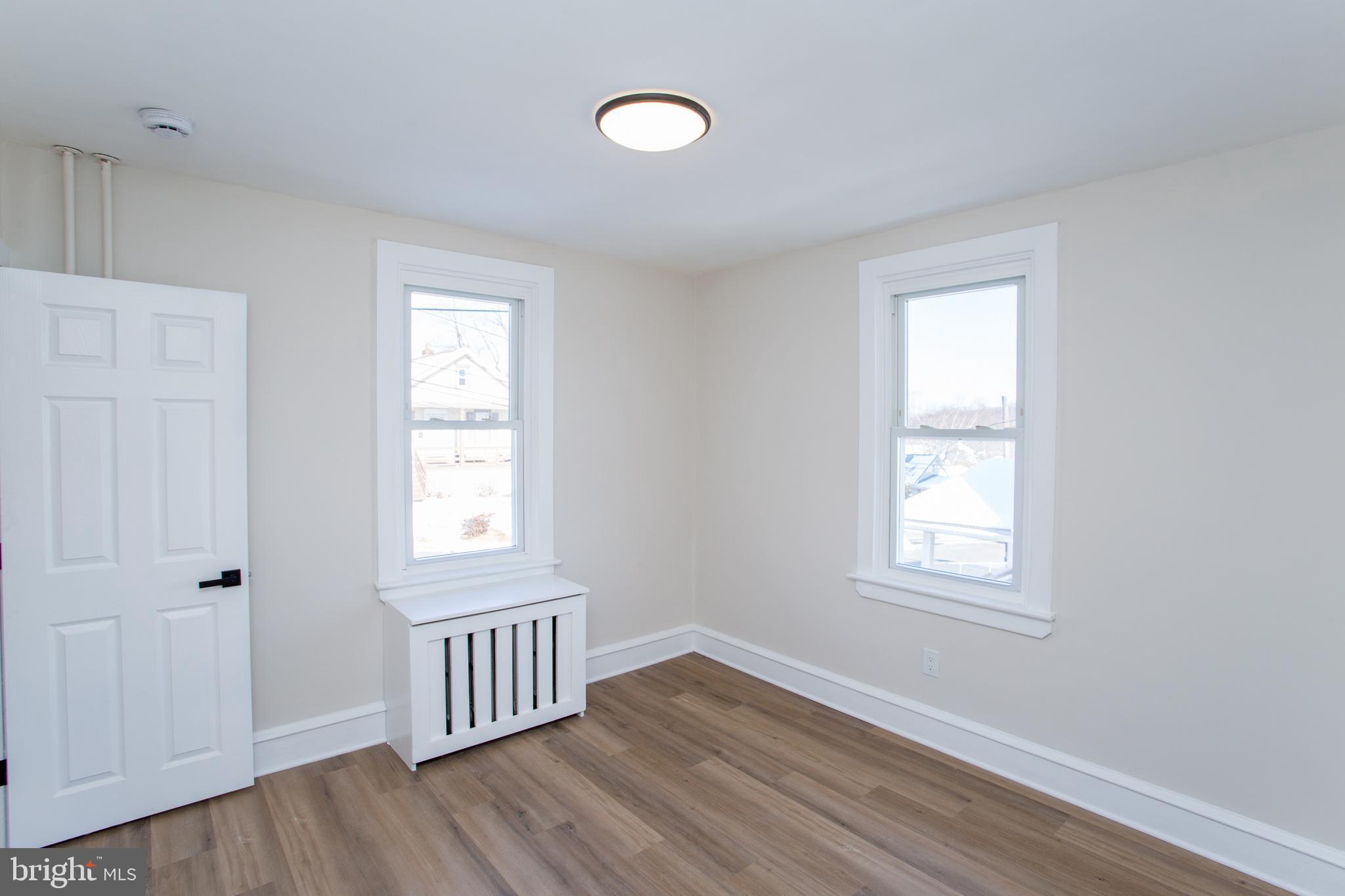 UPLAND VIL - Residential