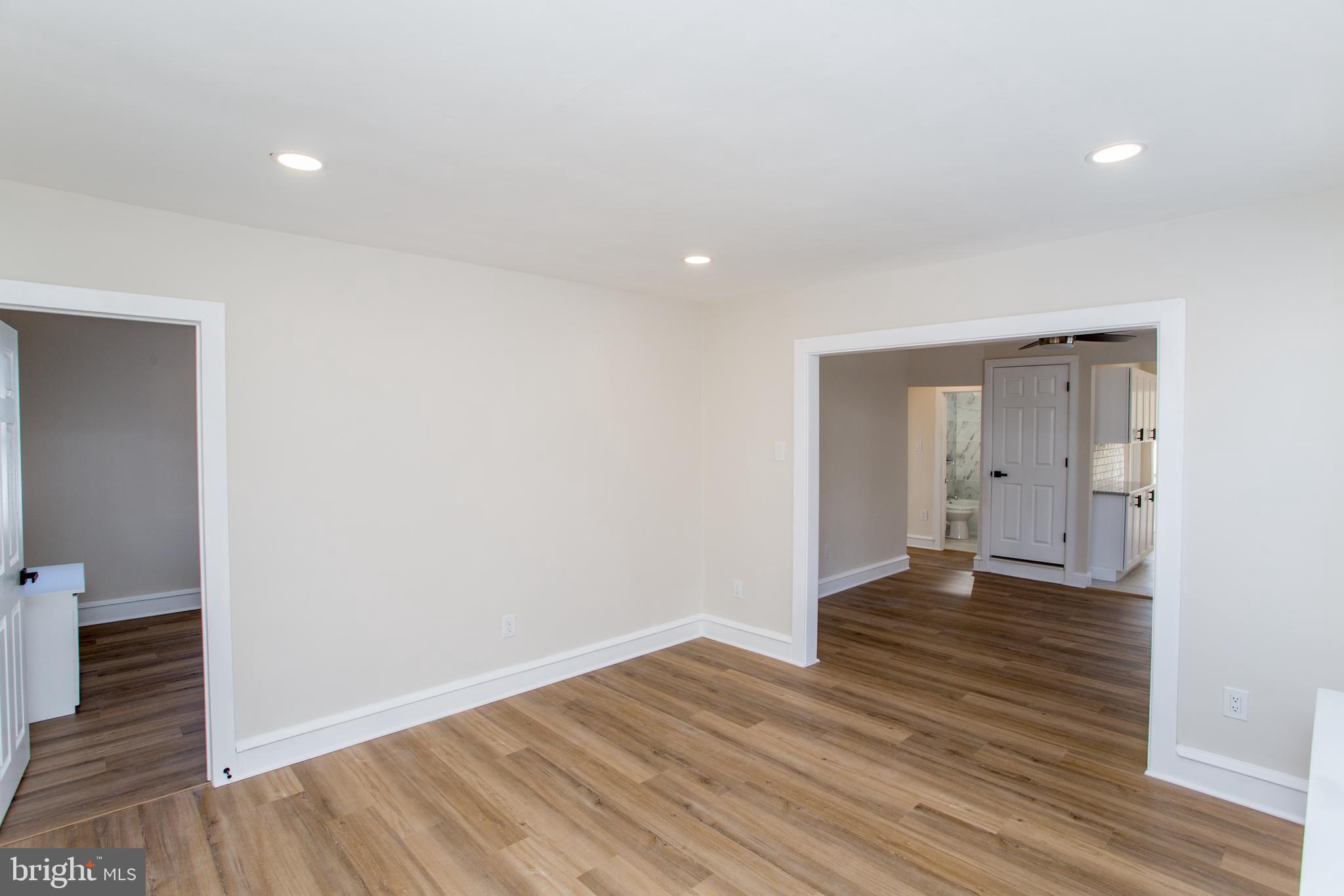 UPLAND VIL - Residential