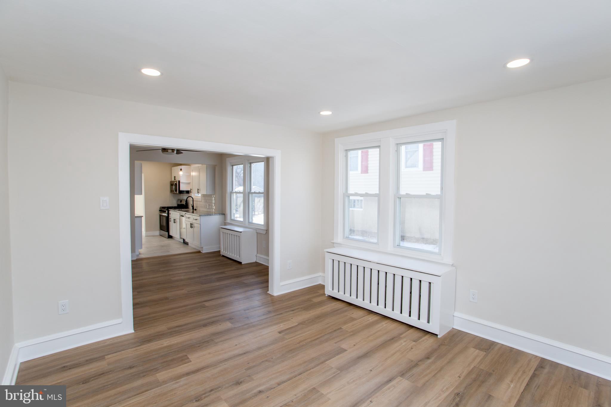 UPLAND VIL - Residential