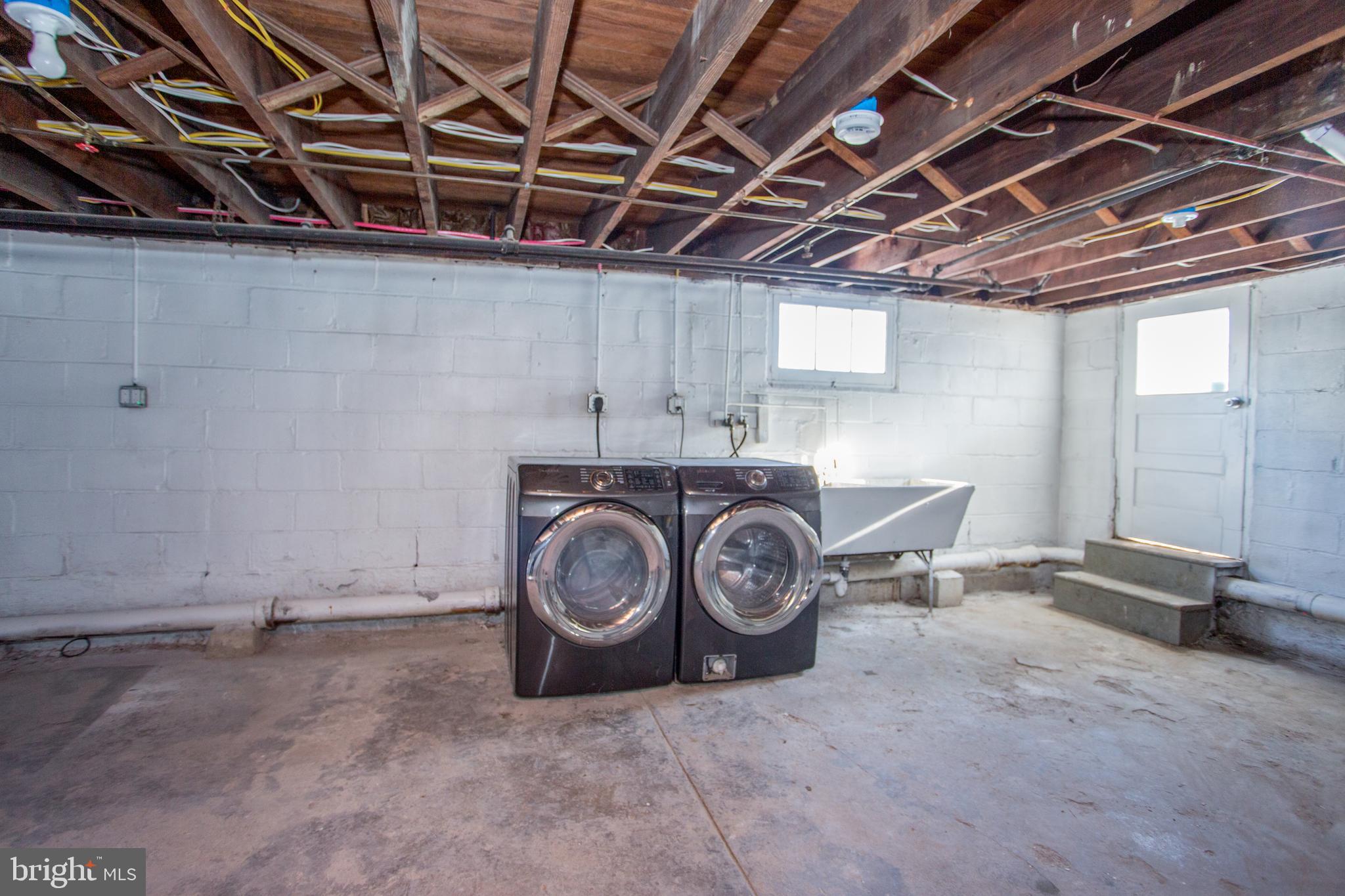 UPLAND VIL - Residential