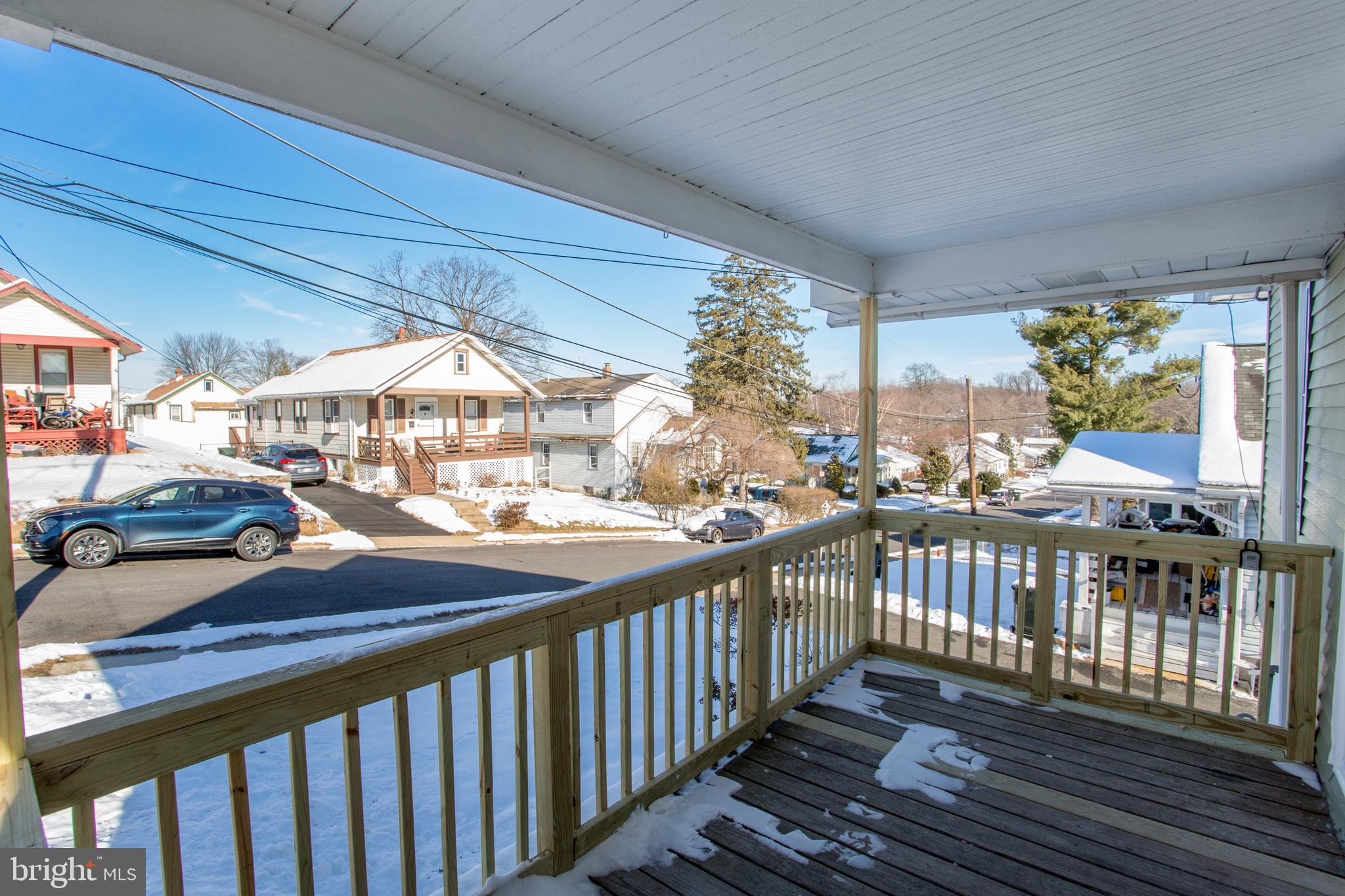 UPLAND VIL - Residential