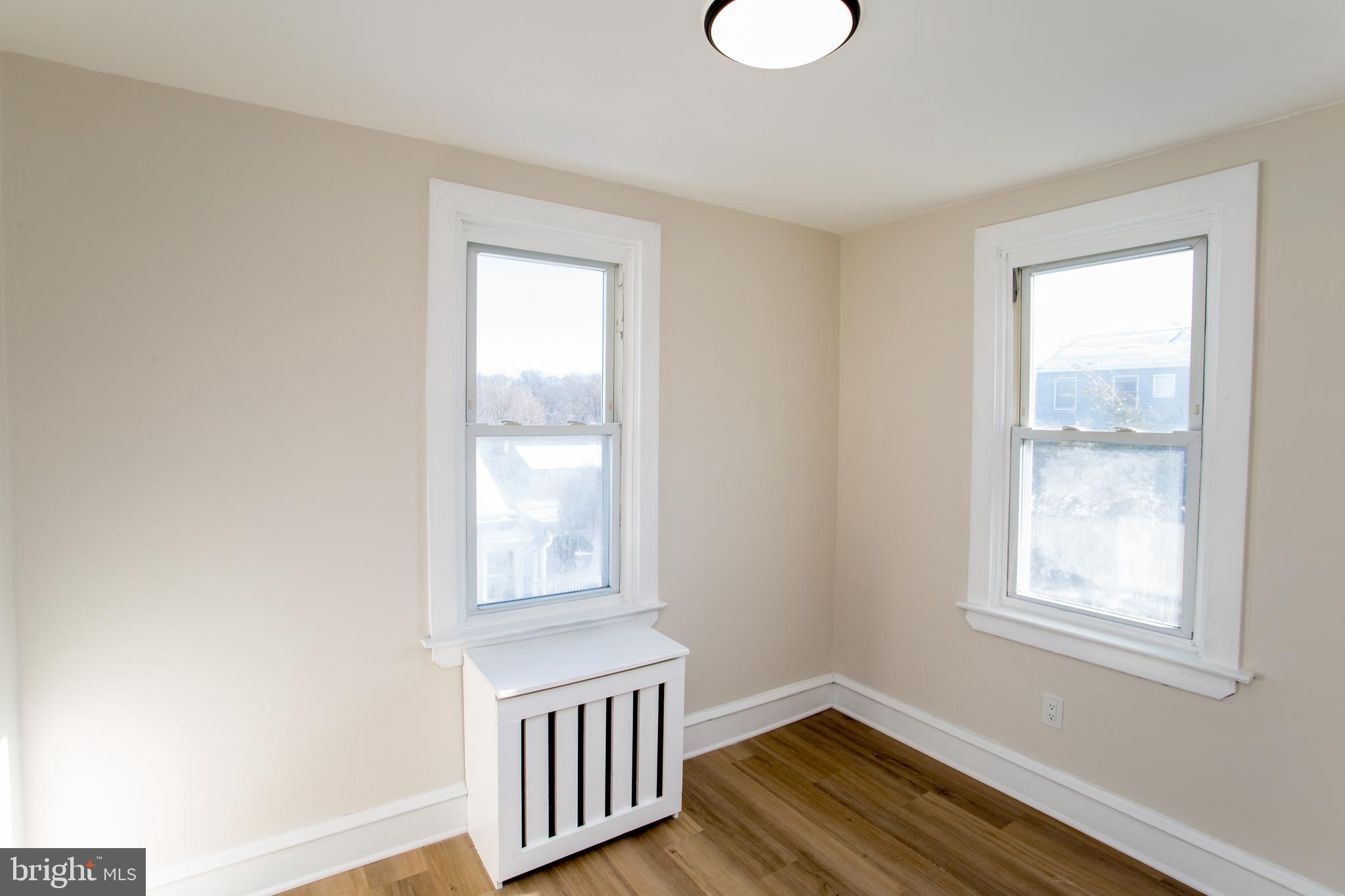 UPLAND VIL - Residential