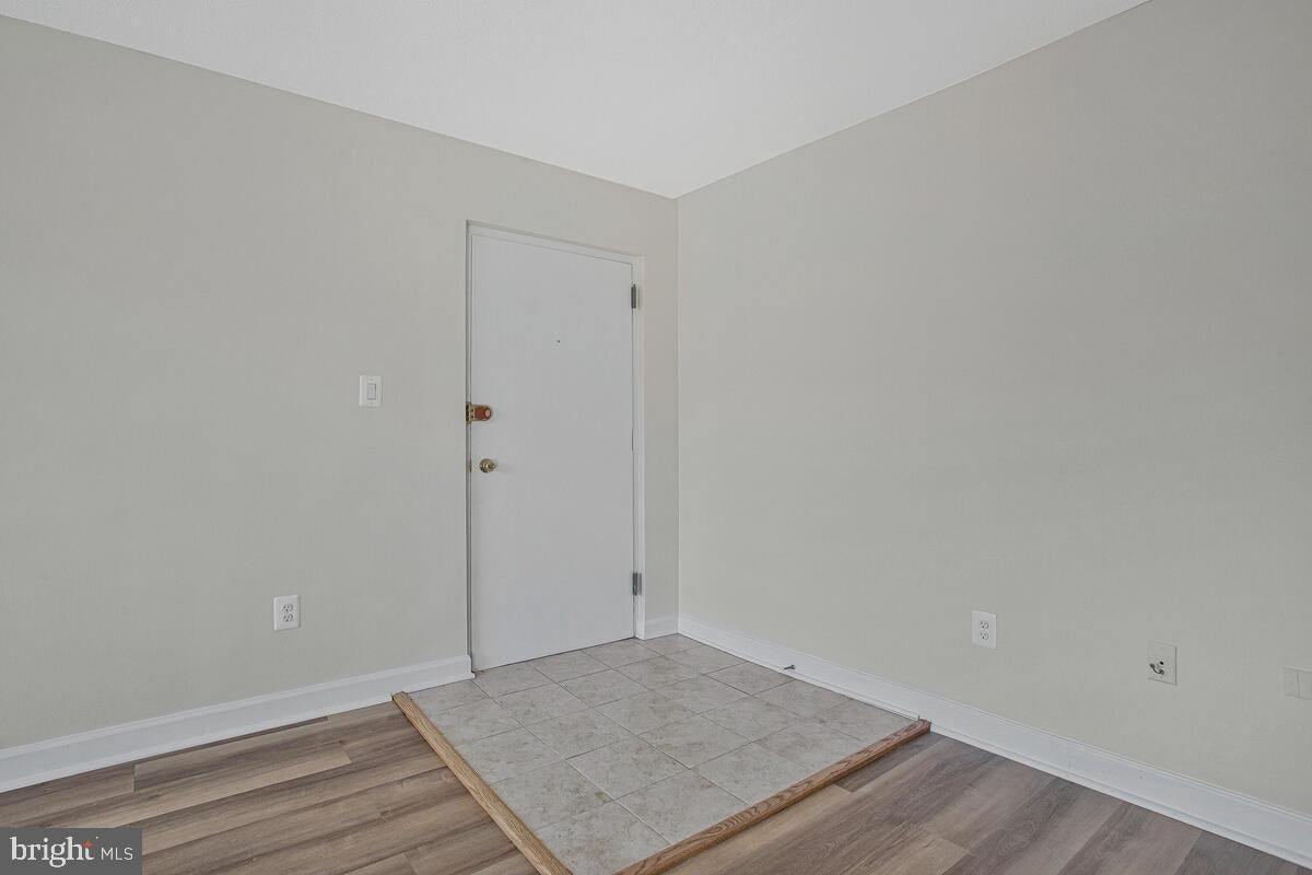 3823 HAMILTON STREET B-204