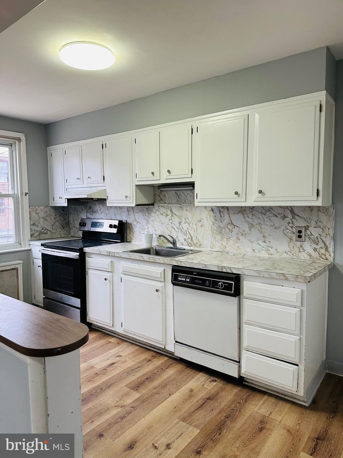 MAYFAIR (WEST) - Residential