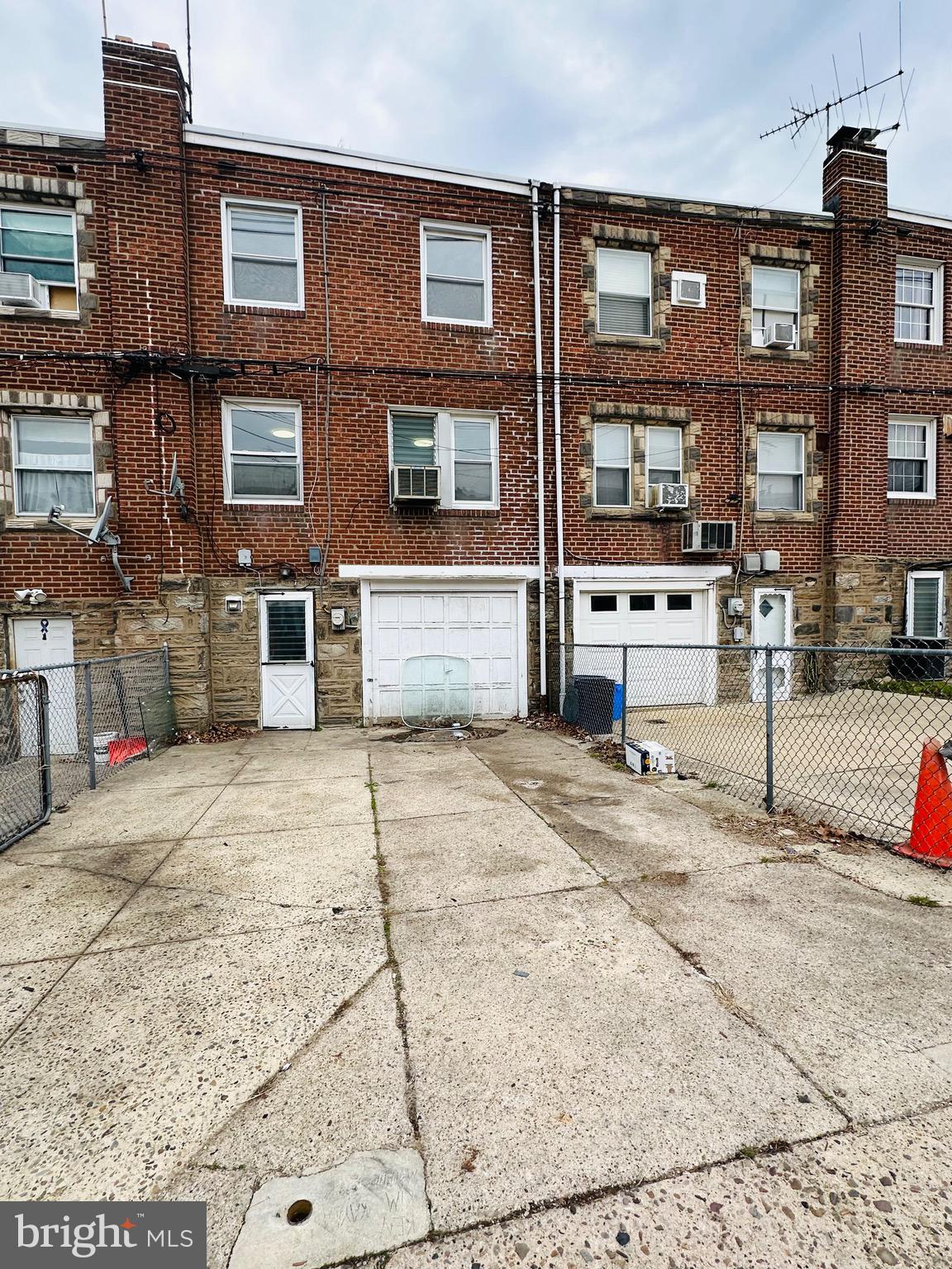 MAYFAIR (WEST) - Residential