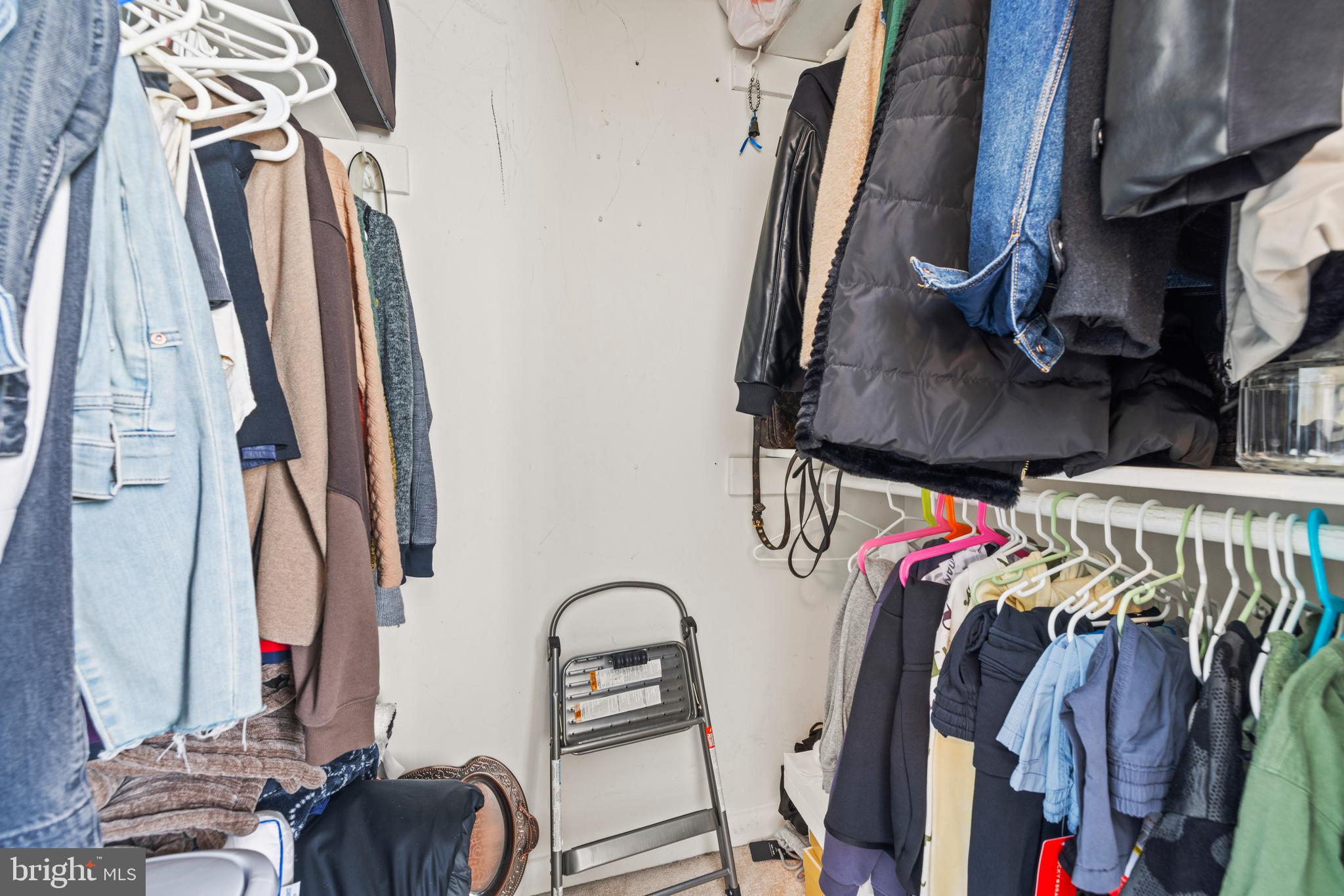 STRATTON HOUSE - Residential Lease