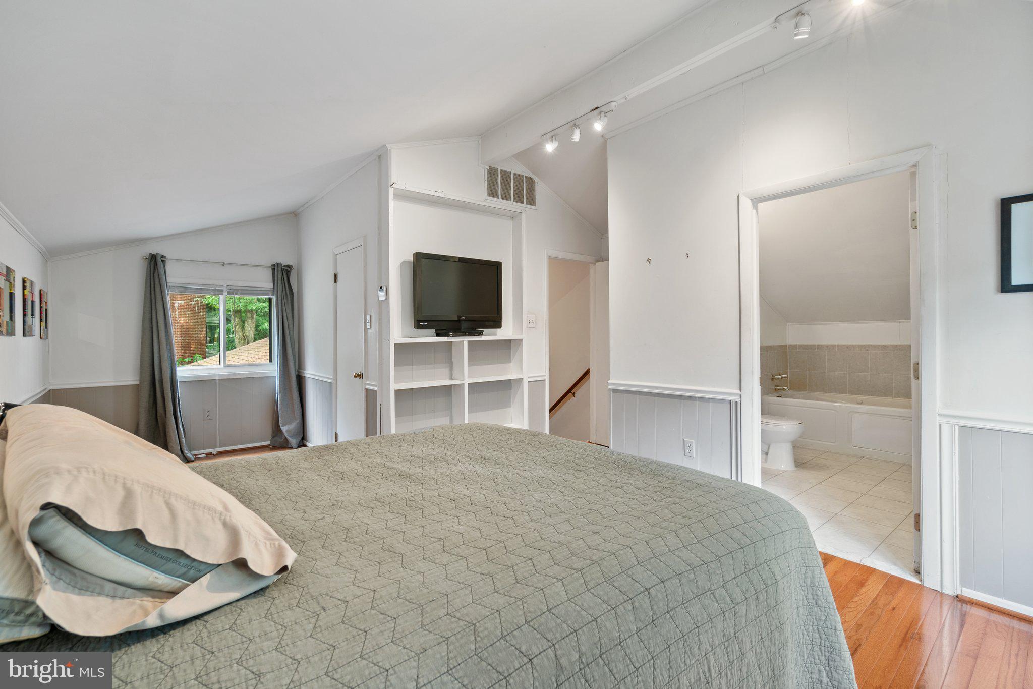 SUGARLAND RUN - Residential