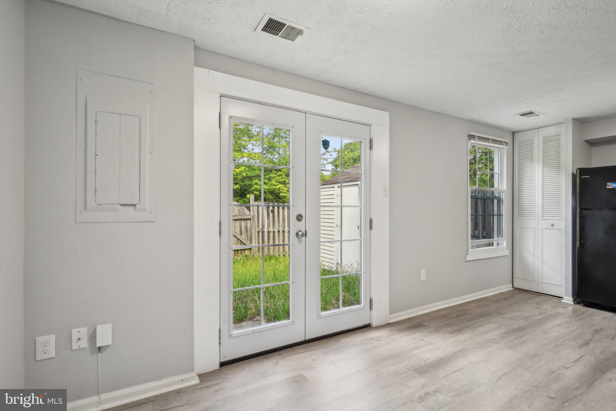 GREEN HOLLY WOODS - Residential