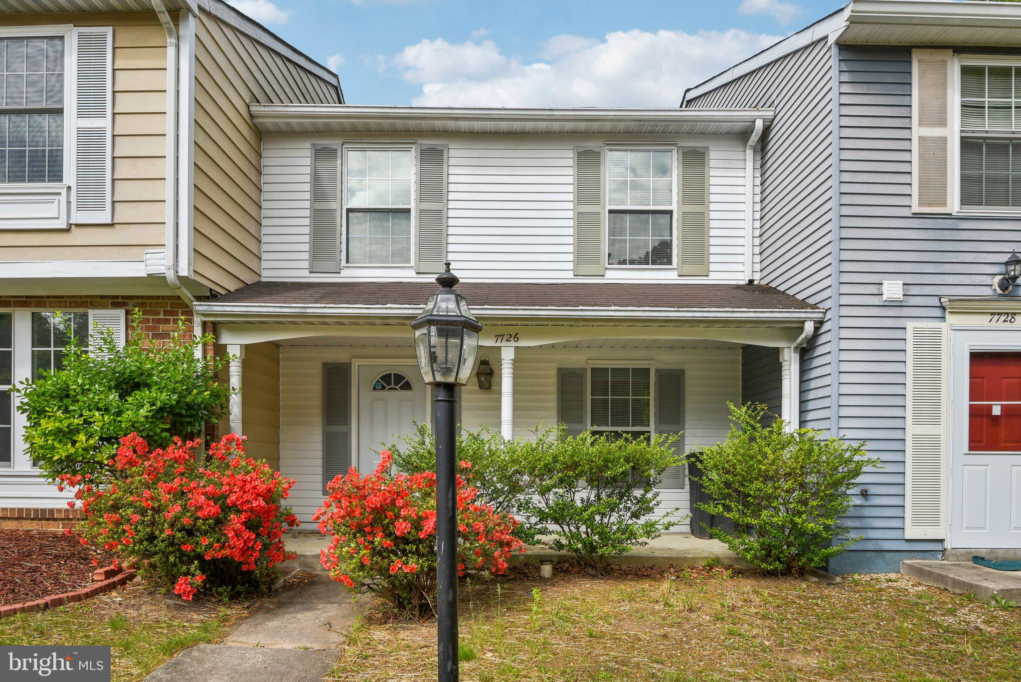 Don’t miss this beautifully updated 2-level townhome that’s perfect for comfortable living and easy entertaining. The main level features a spacious living room, an open kitchen with a combined dining area, and convenient main-level laundry. Step outside to the fully fenced backyard with a storage shed—perfect for summer BBQs, gatherings, or simply relaxing outdoors. A main-level half bath adds extra functionality.
Upstairs, the primary suite offers a private full bath, high ceilings, and skylights that fill the space with natural light. An additional full guest bath and two more generously sized bedrooms complete the upper level, providing plenty of space for guests, or a home office.
With updated finishes throughout, this home is move-in ready. Schedule your private tour today—this one won’t last!
