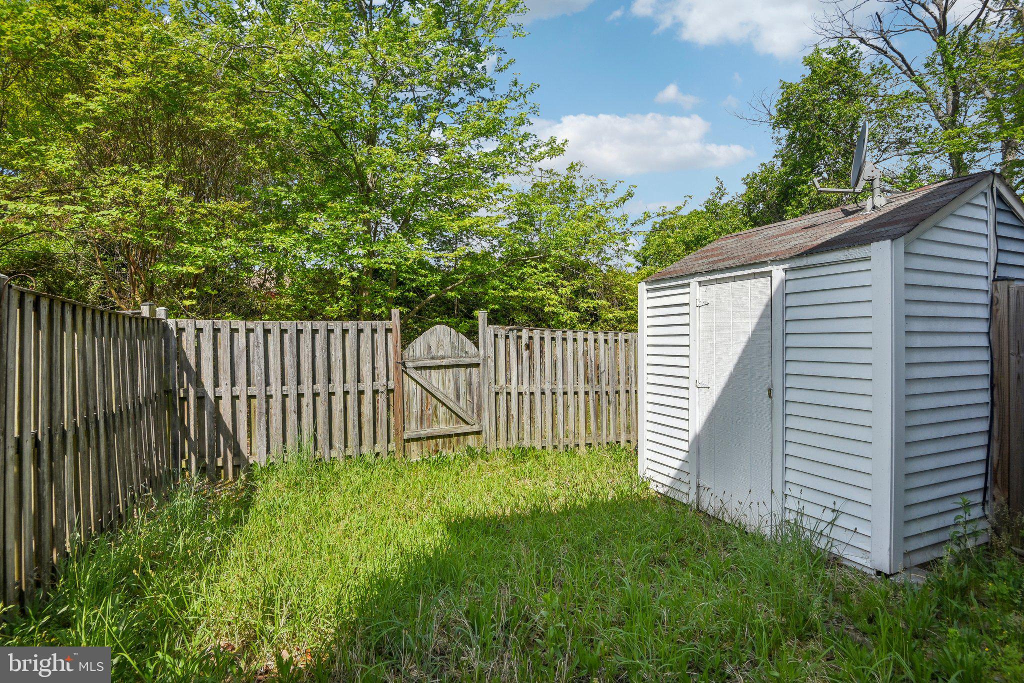 GREEN HOLLY WOODS - Residential