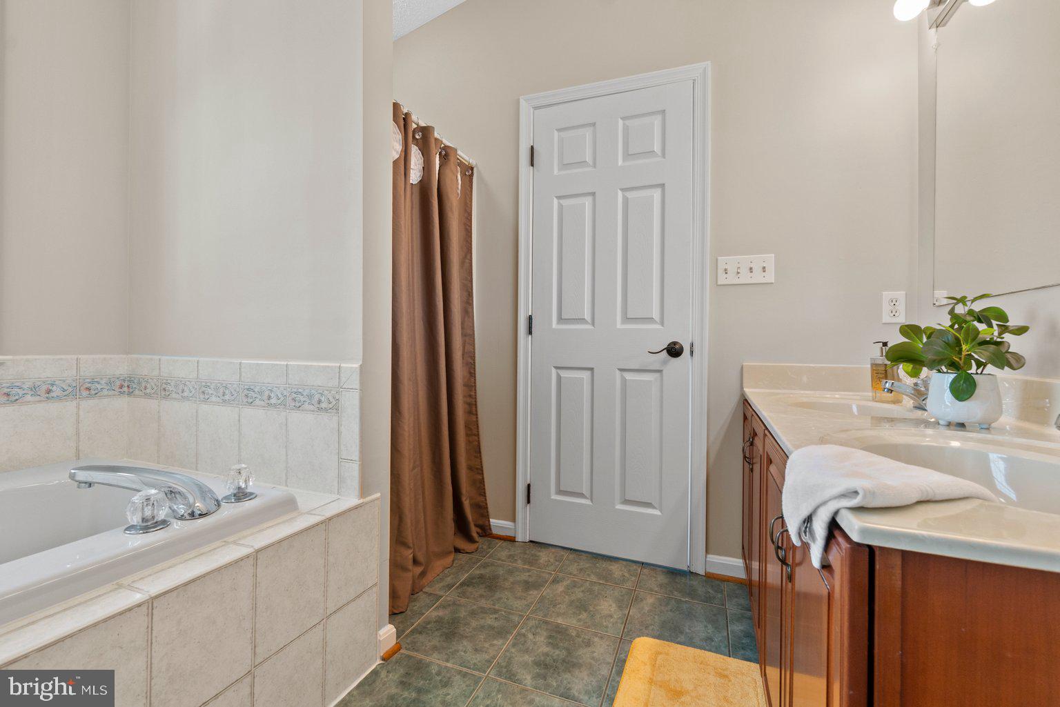 MILLERS ISLAND - Residential