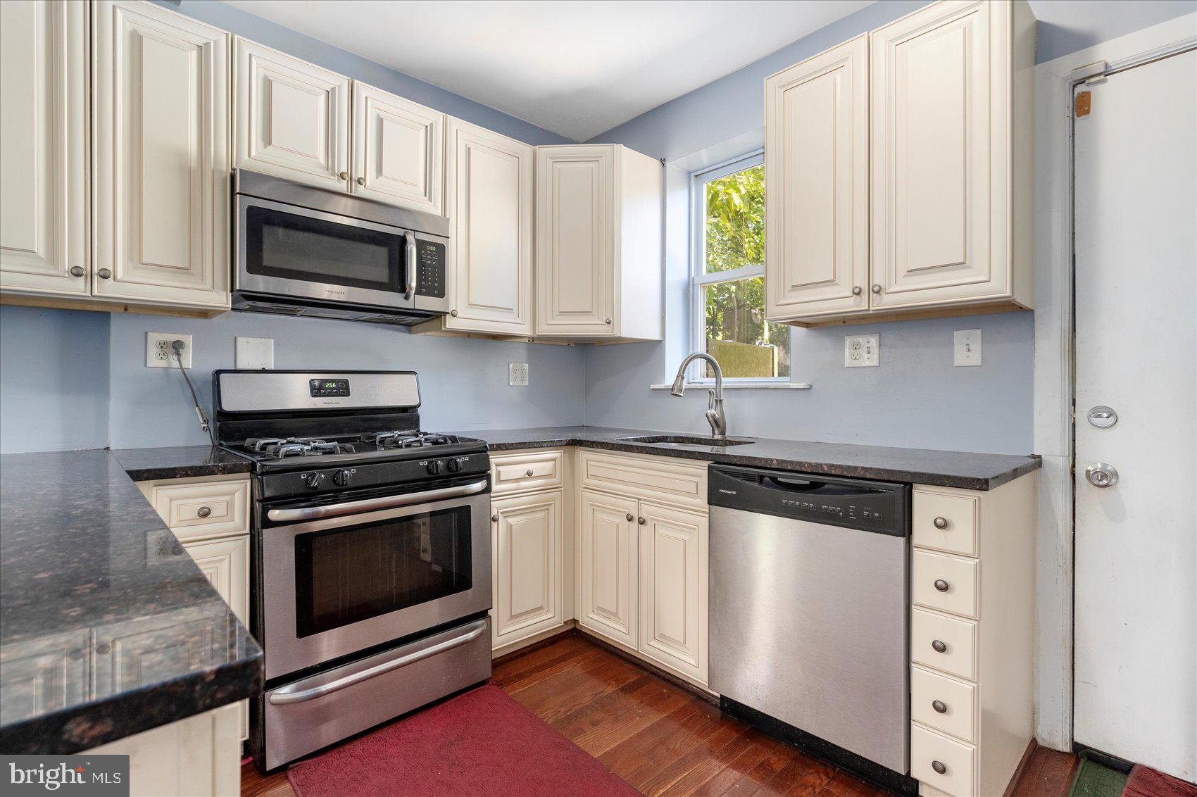 OVERLEA - Residential