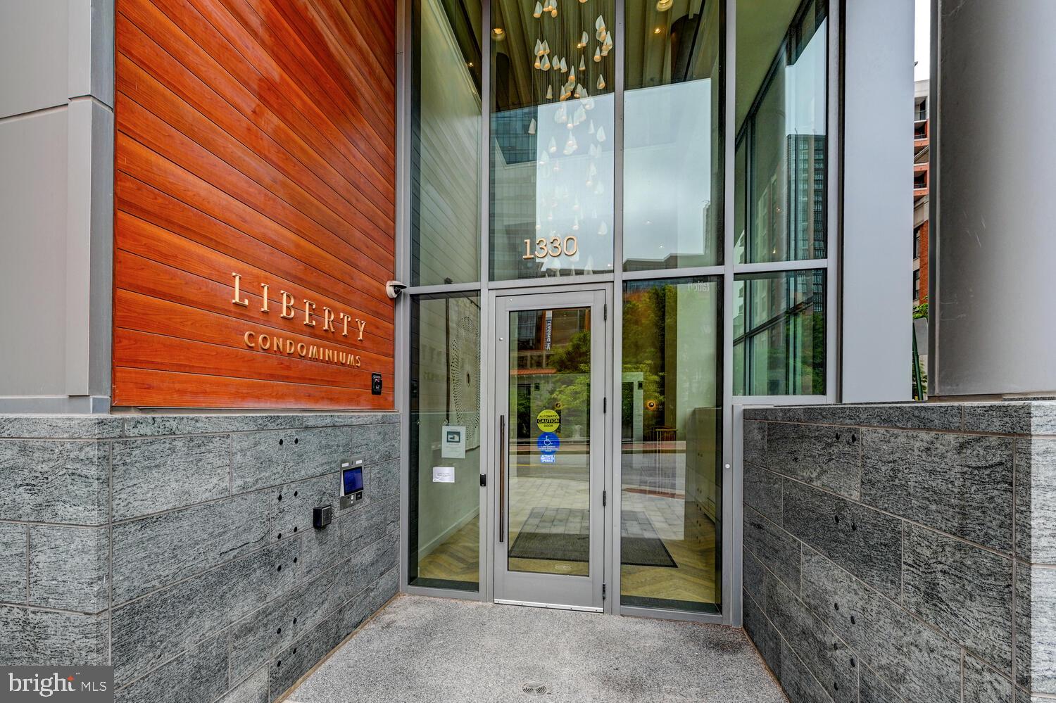 HARBOR EAST - Residential