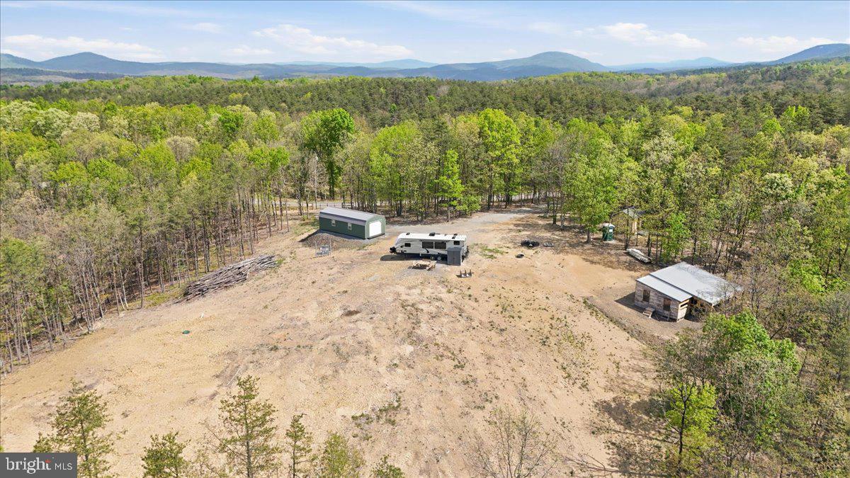 399 BUTTONWOOD TRAIL