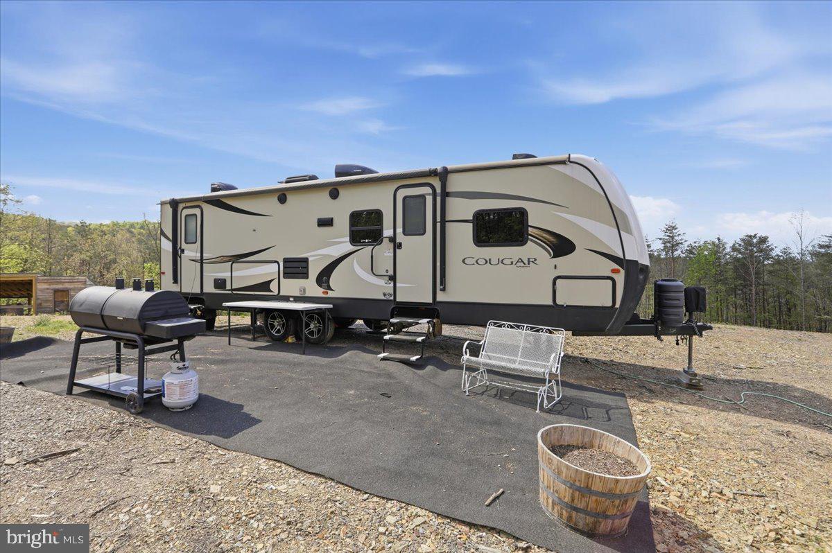 399 BUTTONWOOD TRAIL