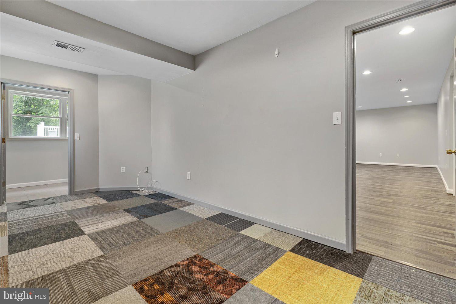 DAVIDSONVILLE - Residential