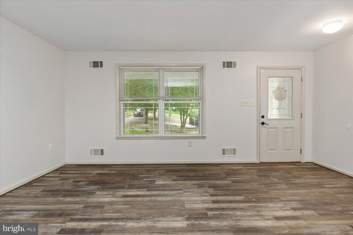 DAVIDSONVILLE - Residential