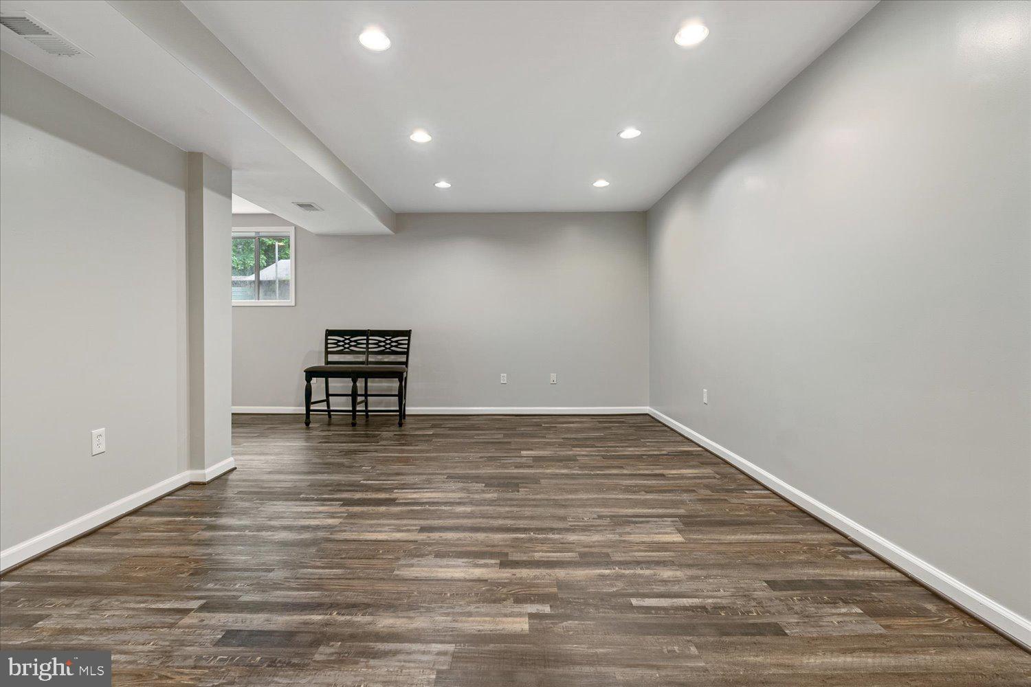 DAVIDSONVILLE - Residential