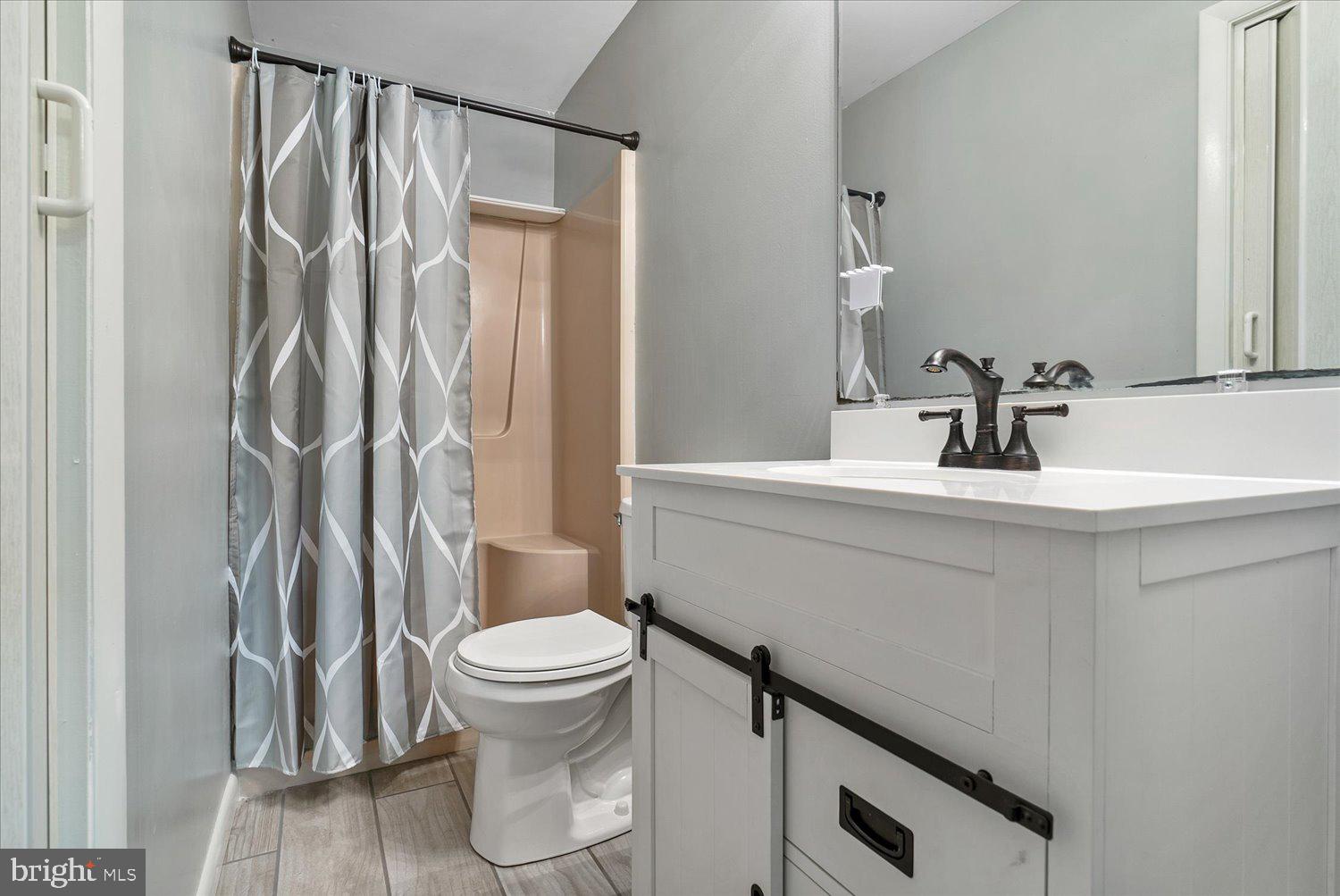 DAVIDSONVILLE - Residential