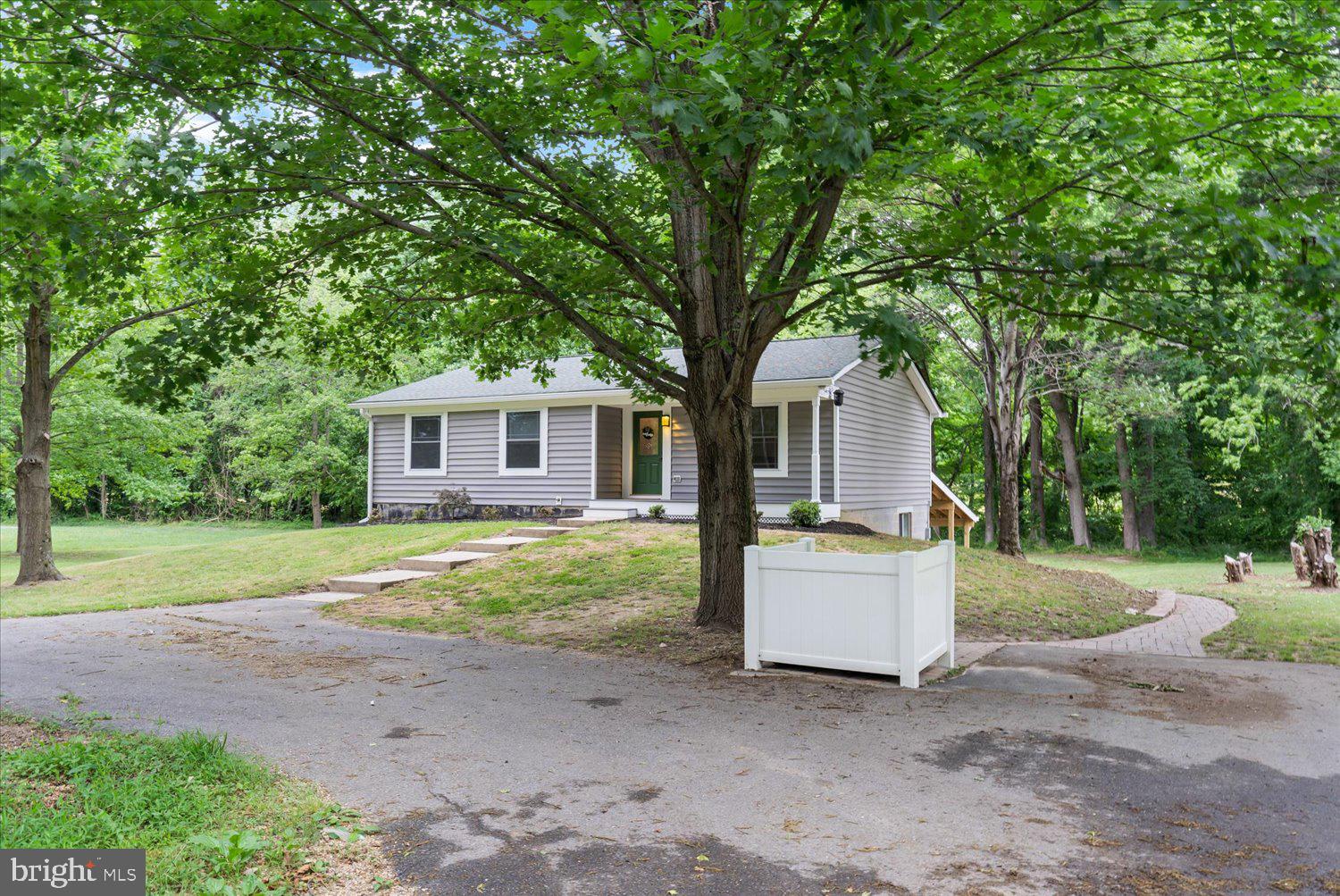 DAVIDSONVILLE - Residential