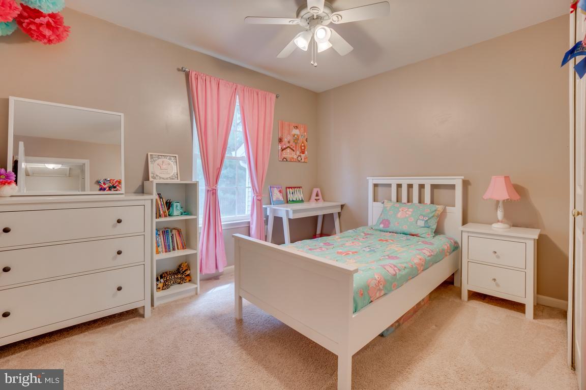 MONTCLAIR ST4 - Residential