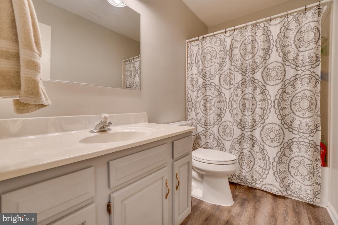 MONTCLAIR ST4 - Residential