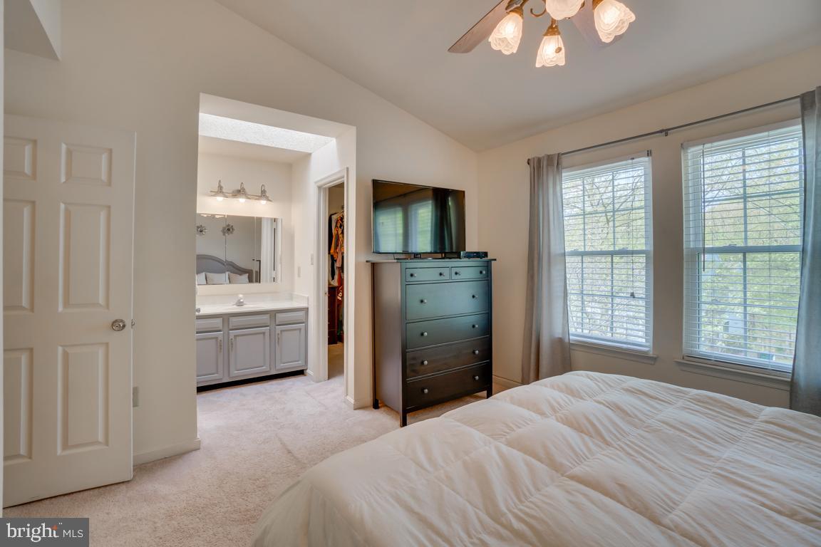 MONTCLAIR ST4 - Residential