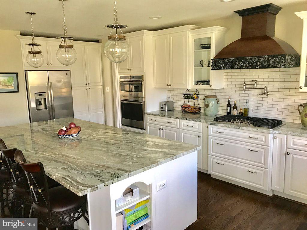 CROSSPOINTE - Residential