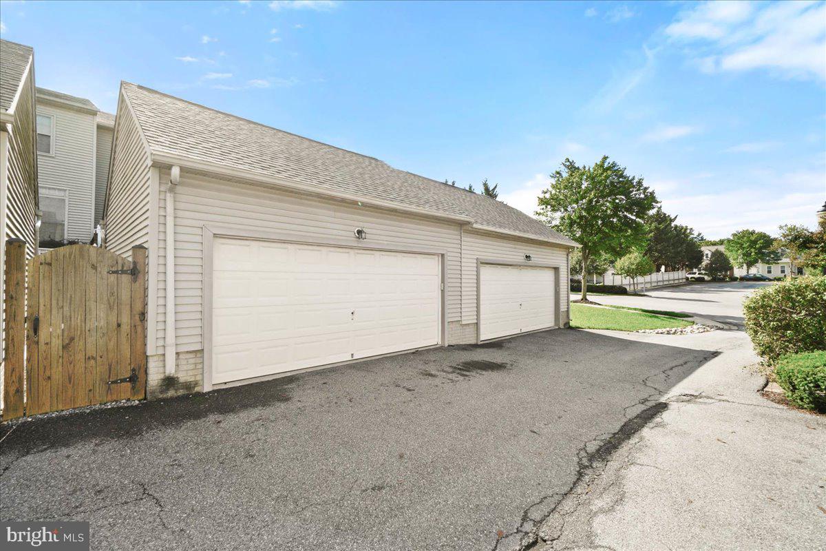 WORMANS MILL - Residential