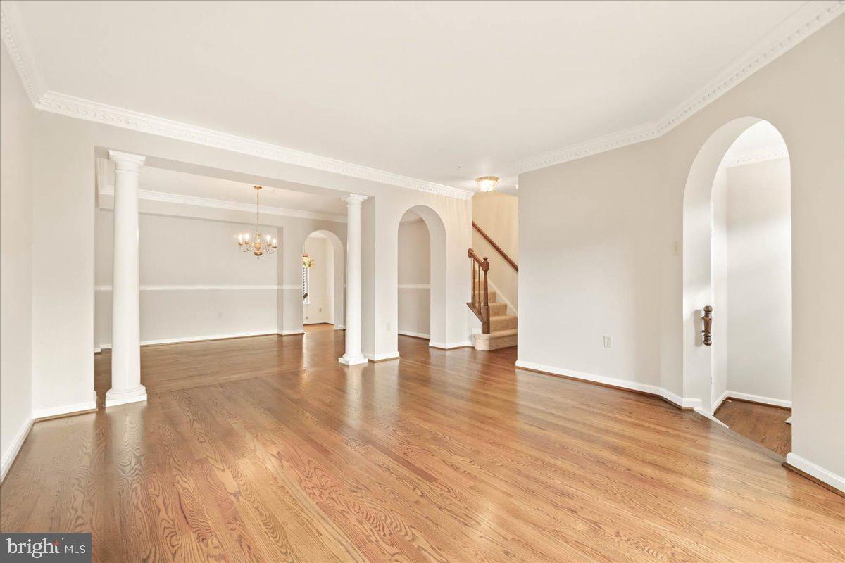 WORMANS MILL - Residential