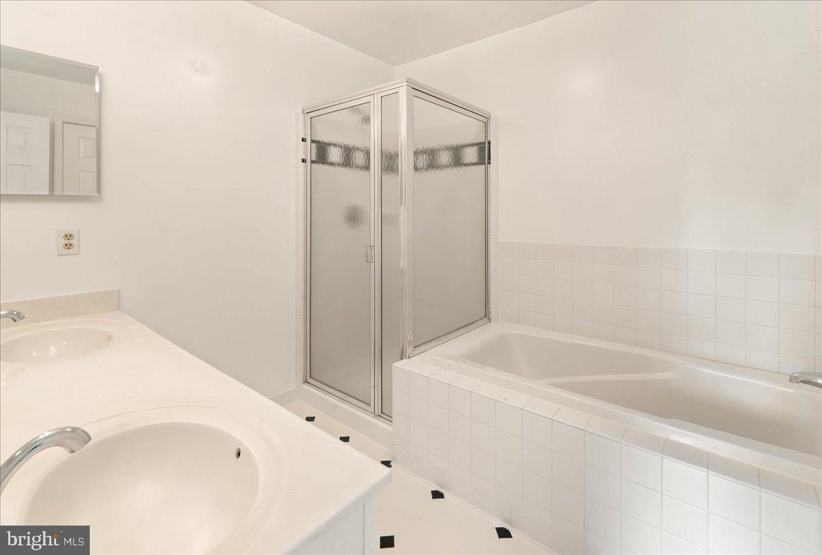 WORMANS MILL - Residential