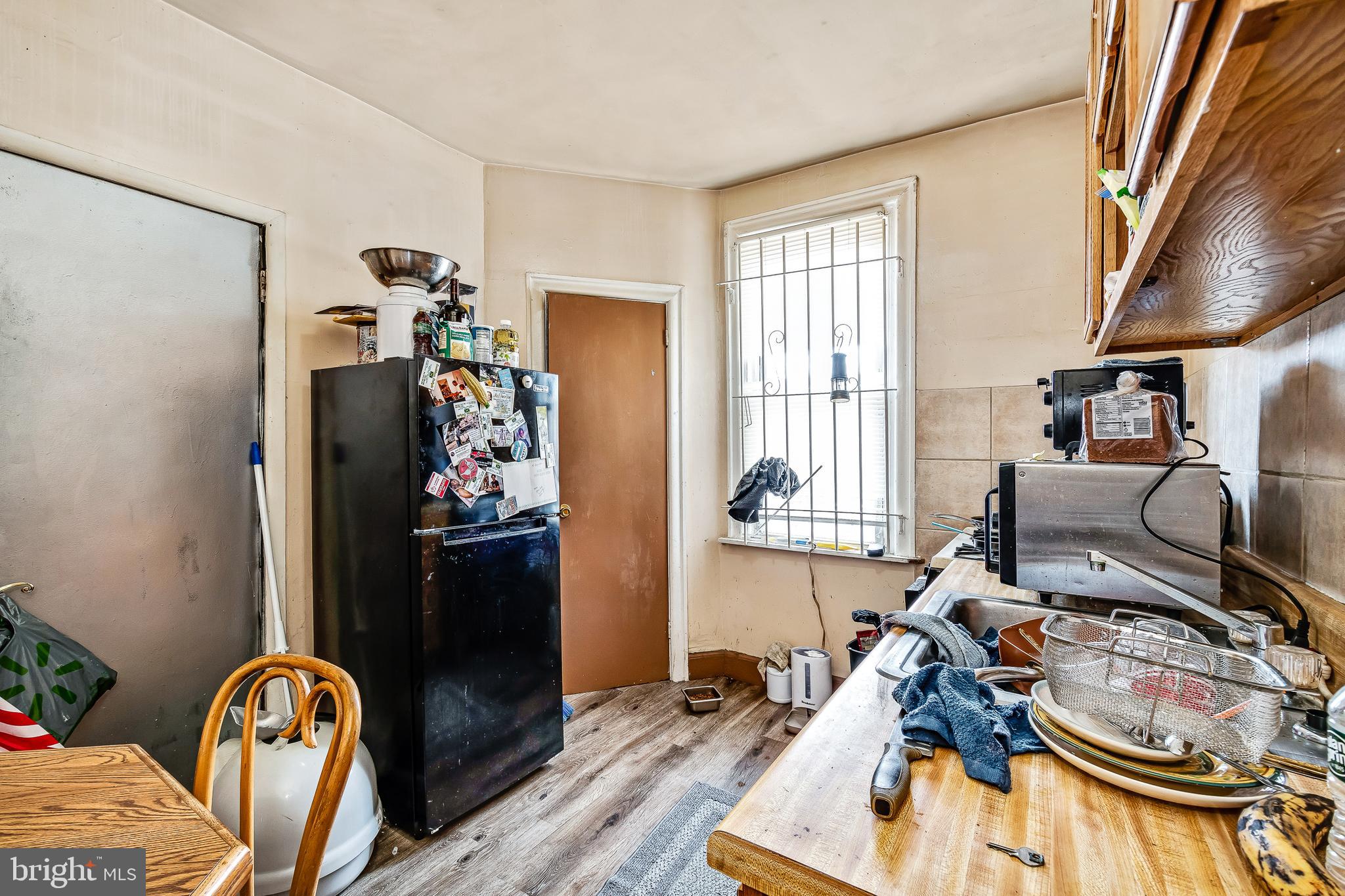 SOUTH STREET - Commercial Sale