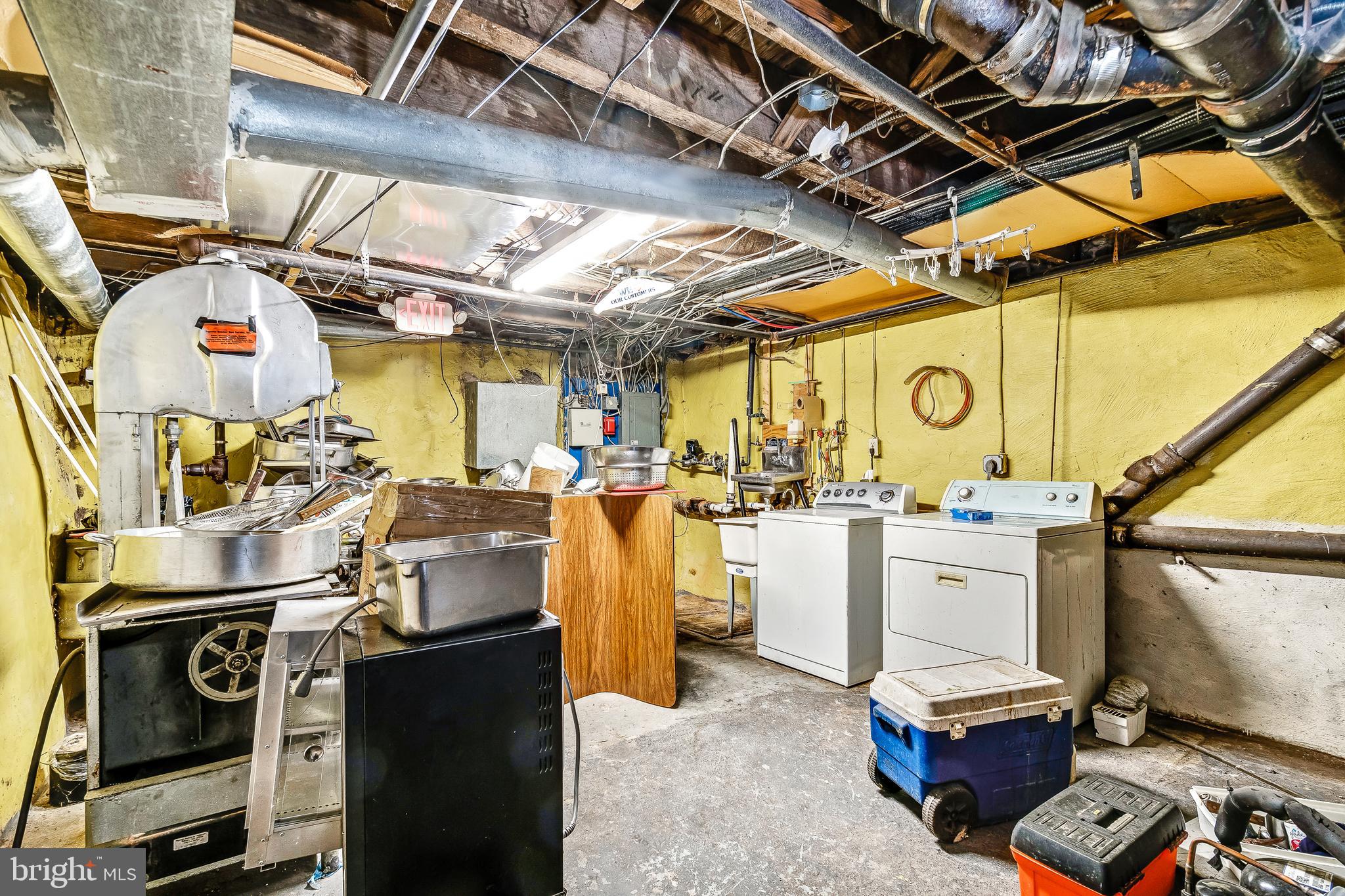 SOUTH STREET - Commercial Sale