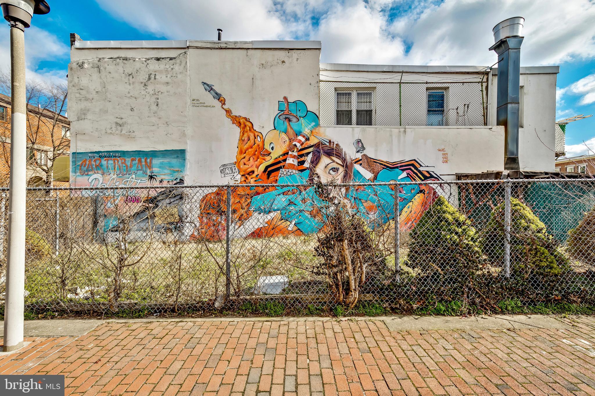 SOUTH STREET - Commercial Sale