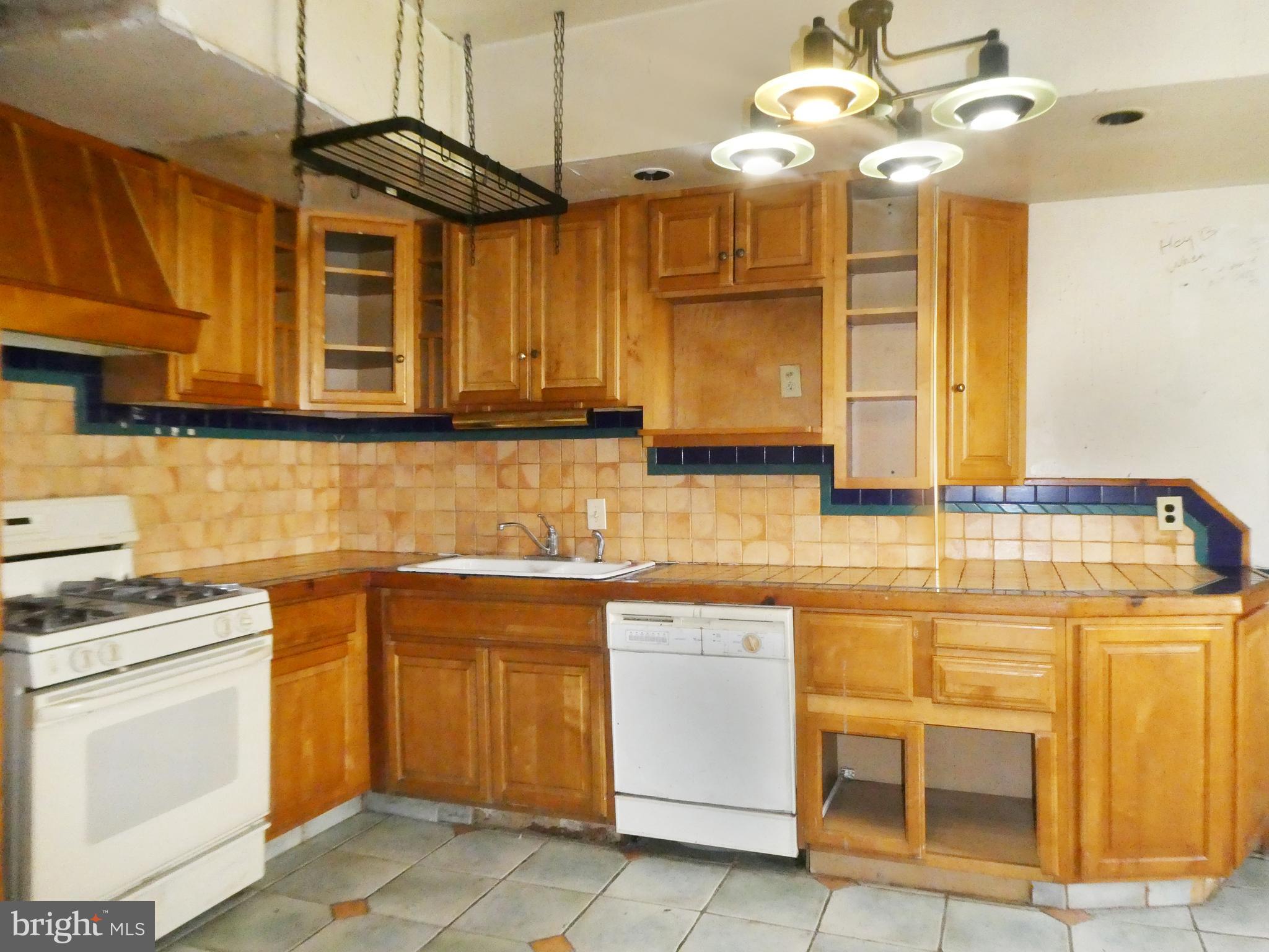 HAVRE DE GRACE MANOR - Residential Income