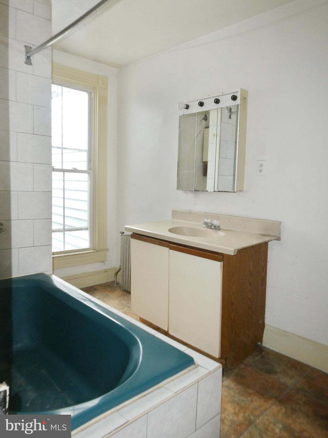 HAVRE DE GRACE MANOR - Residential Income