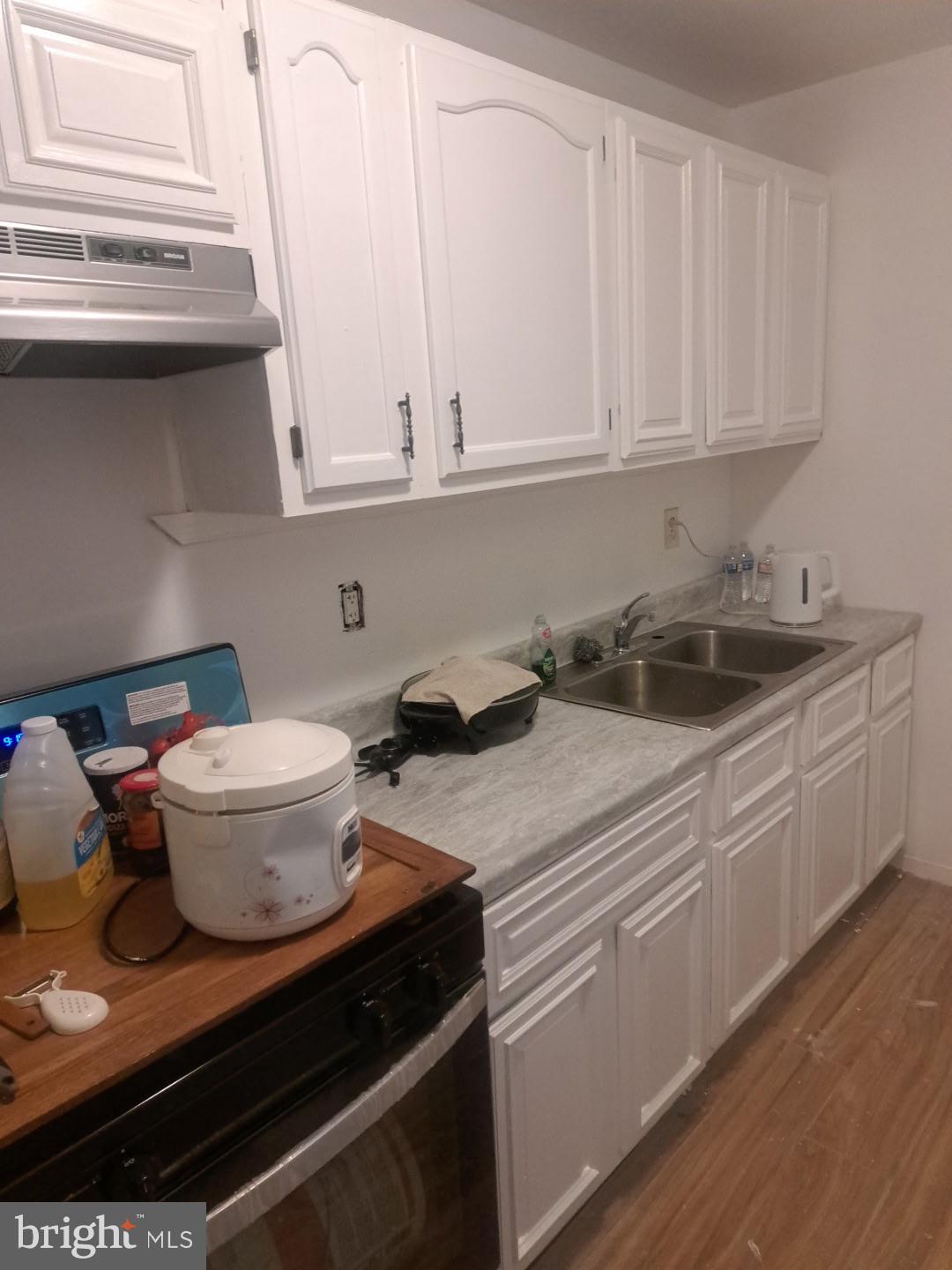 2502 W FRANKLIN STREET