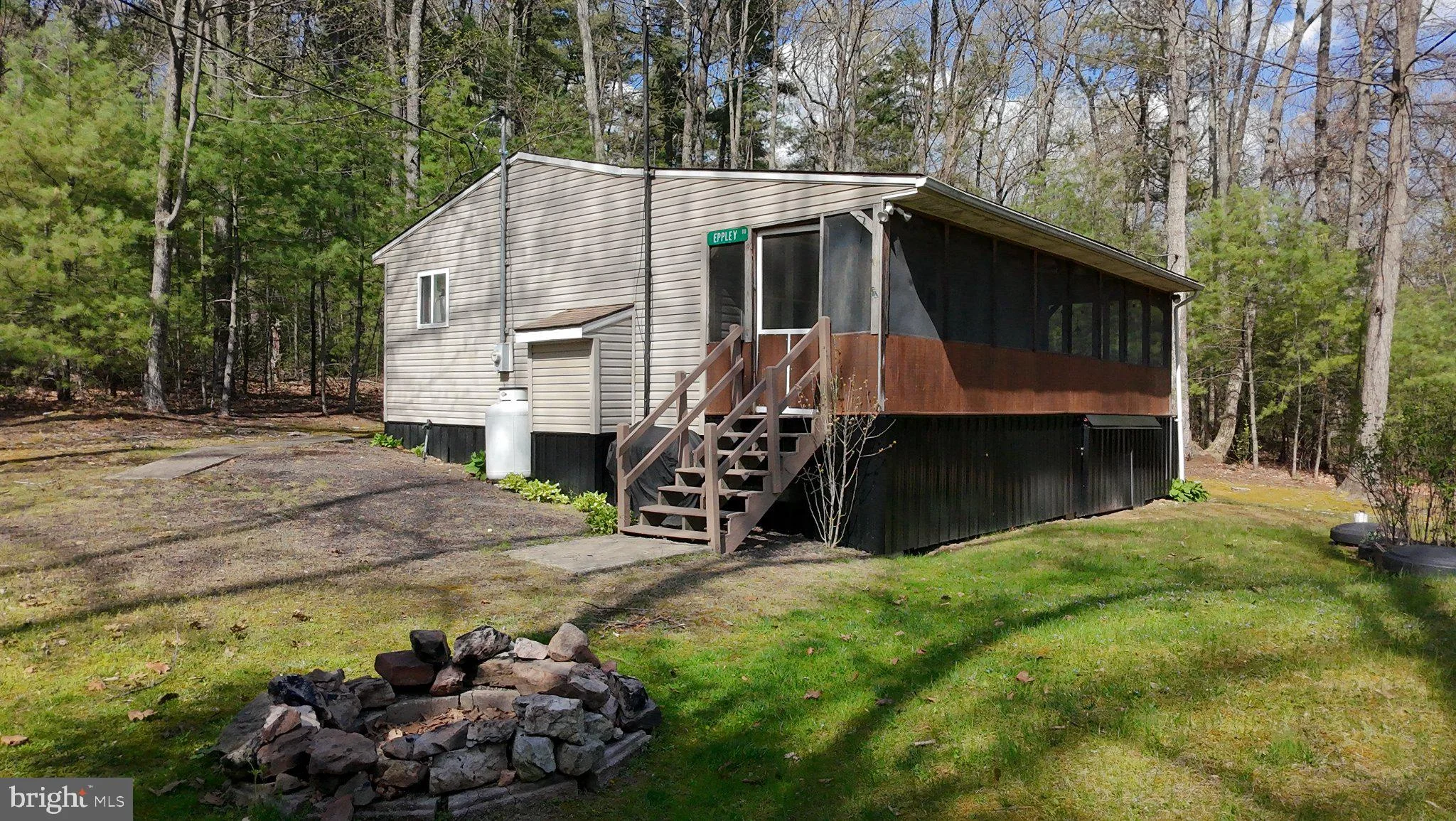 233 Gulick Lane, Honey Grove, PA, 17035