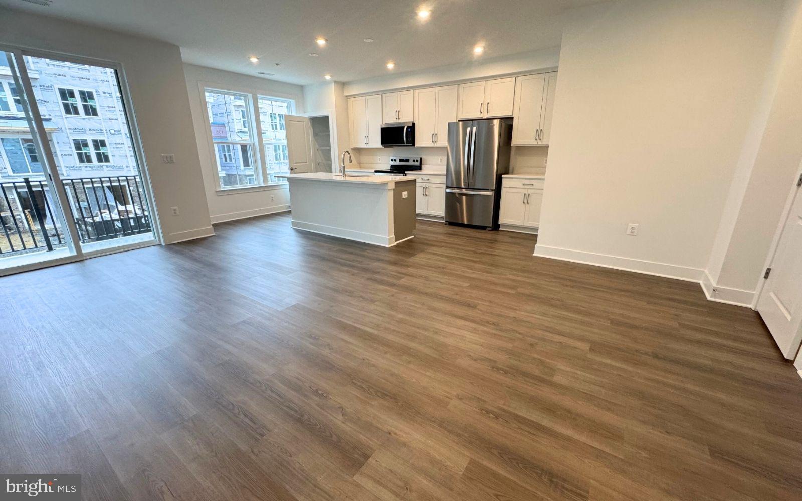 EMBREY MILL - Residential