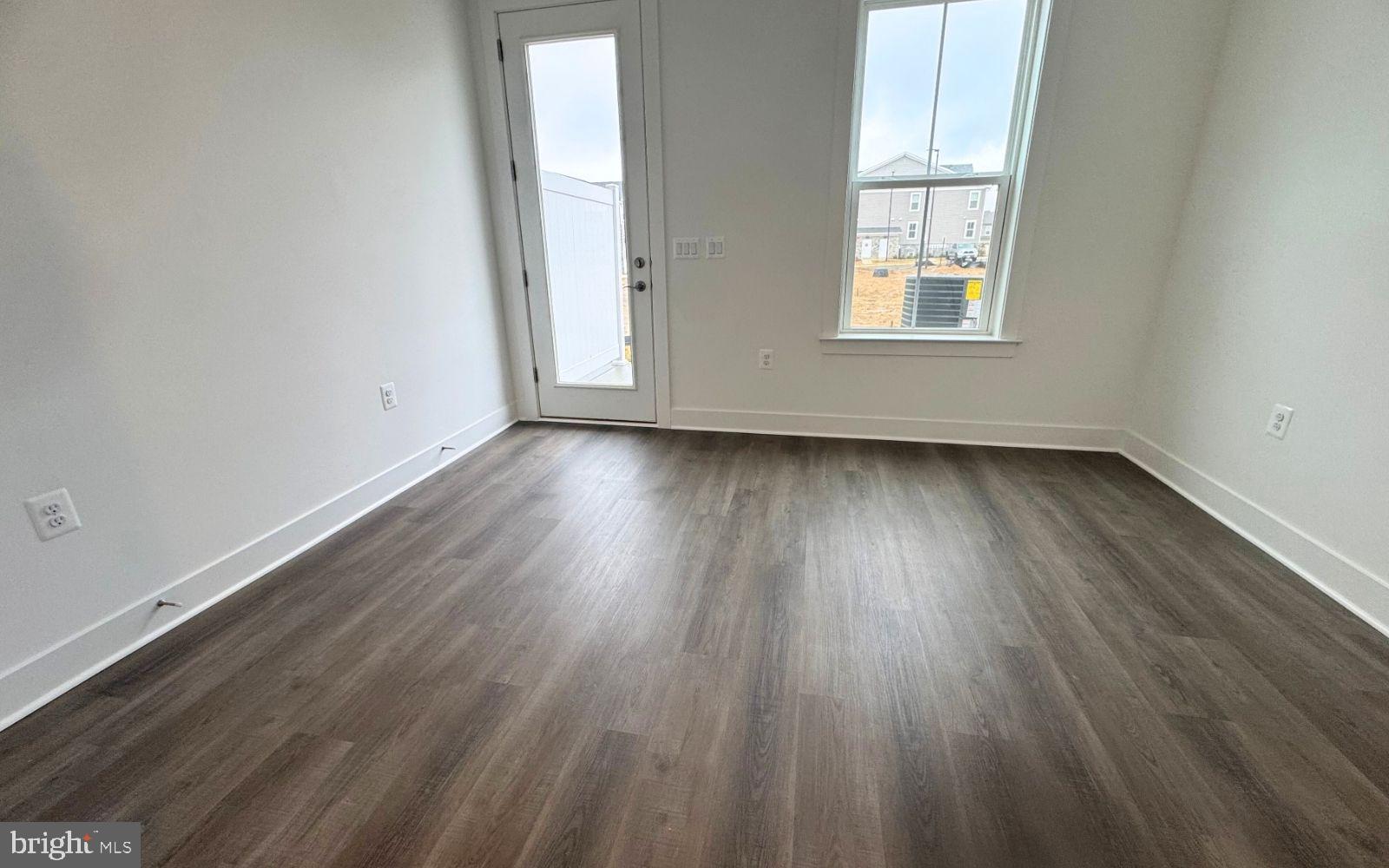 EMBREY MILL - Residential