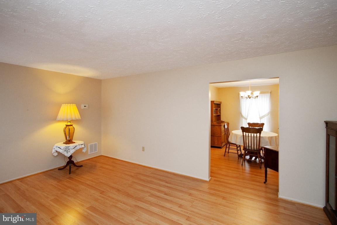 DORCHESTER - ST. CHARLES - Residential