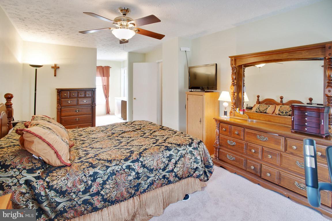 DORCHESTER - ST. CHARLES - Residential