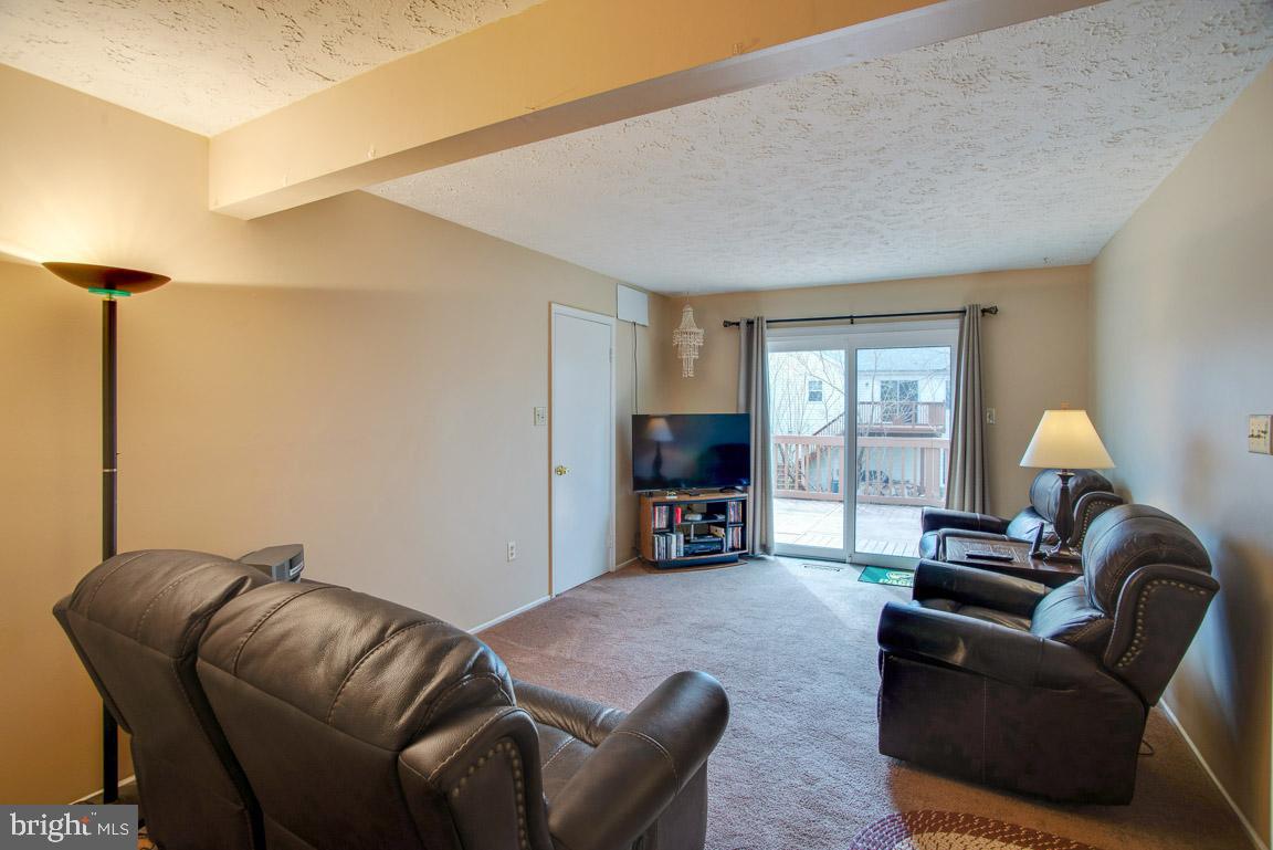 DORCHESTER - ST. CHARLES - Residential