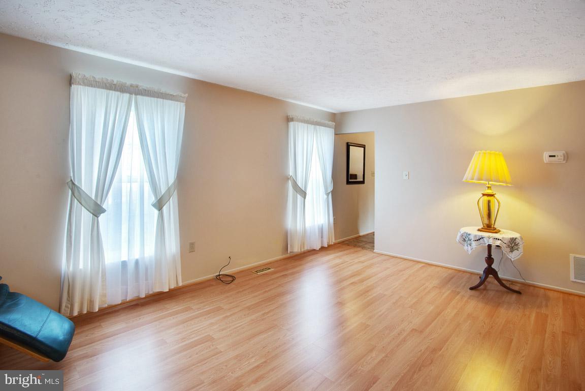 DORCHESTER - ST. CHARLES - Residential