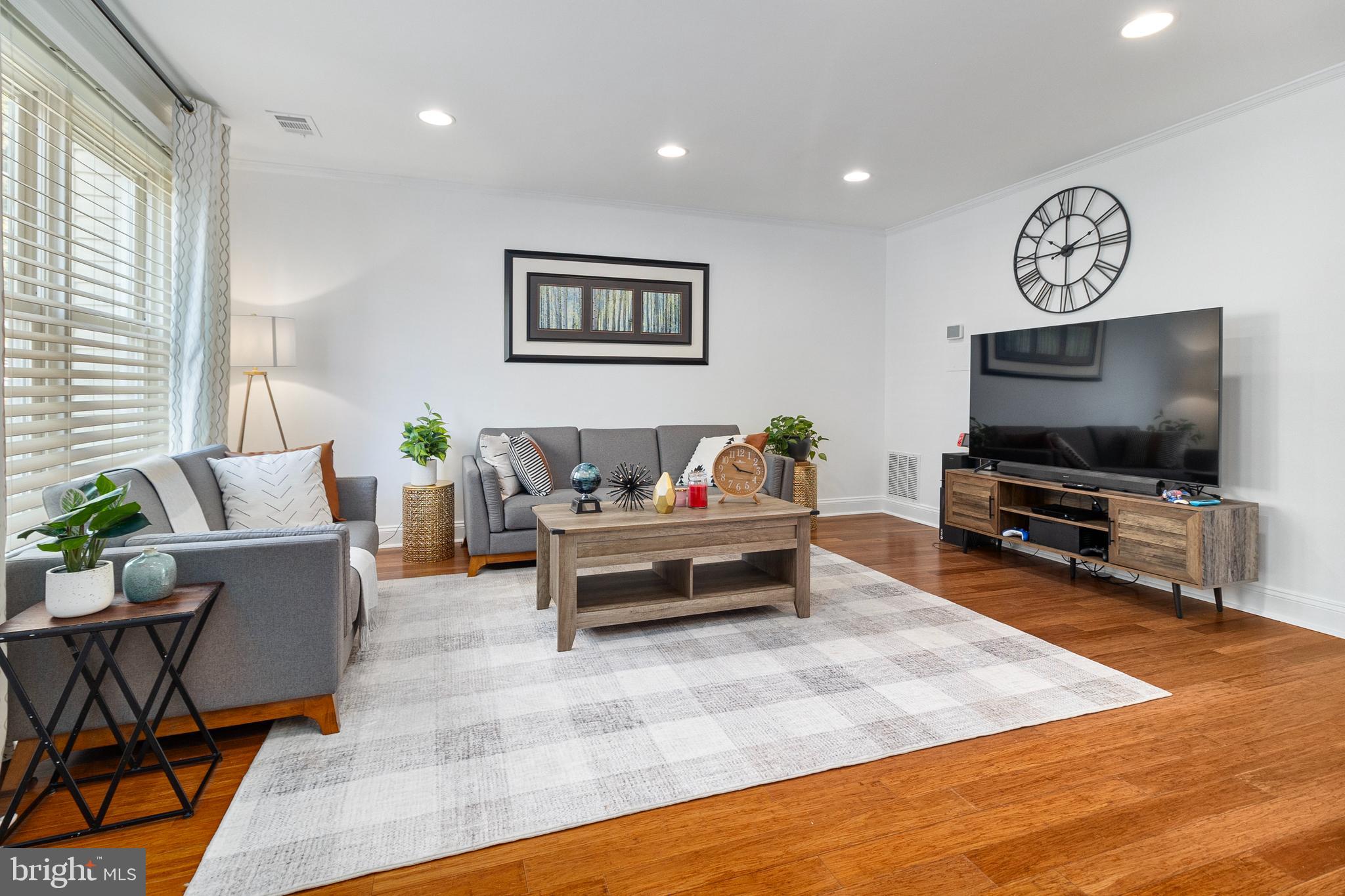 BRISTOE STATION - Residential