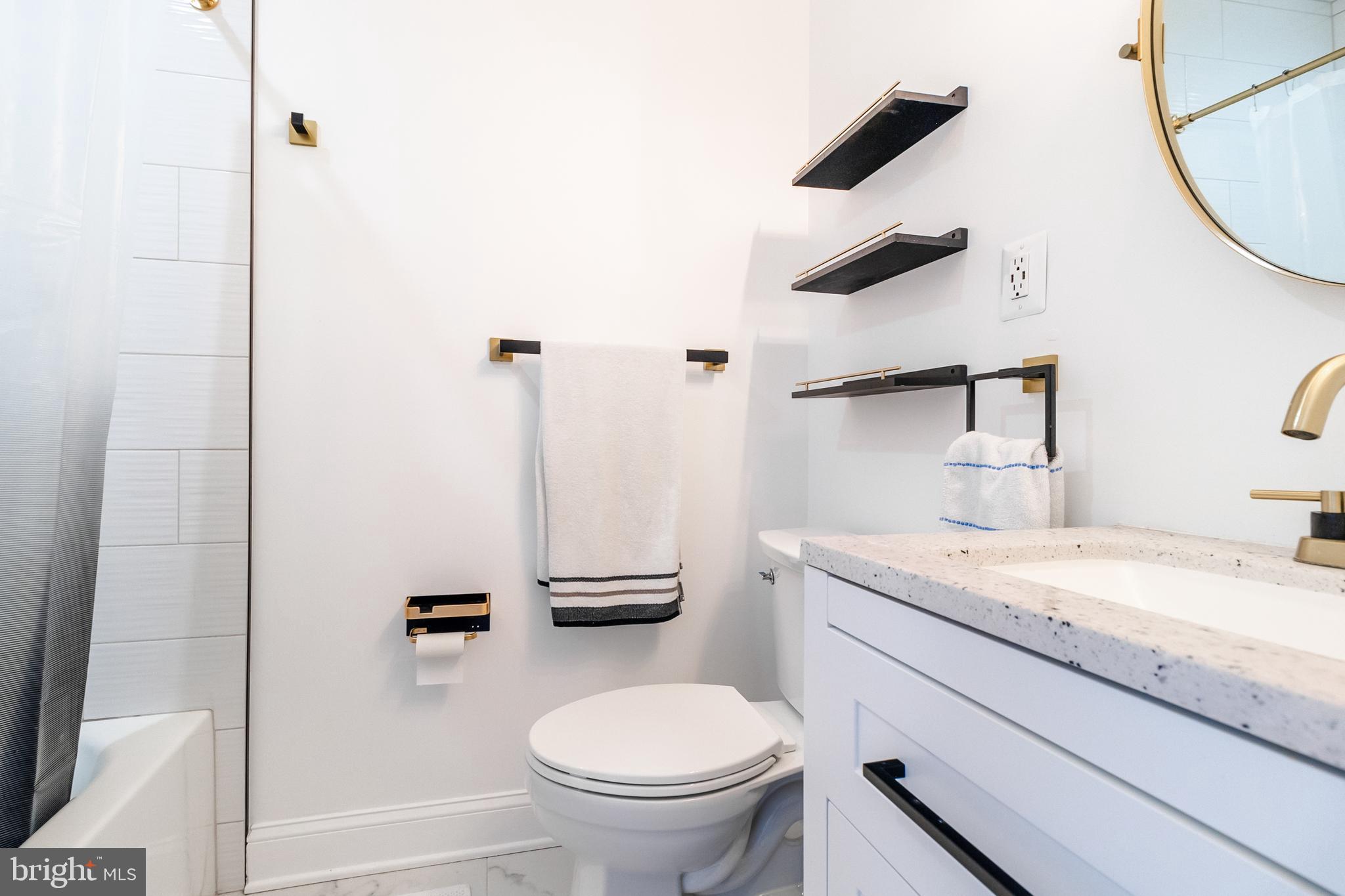 BRISTOE STATION - Residential