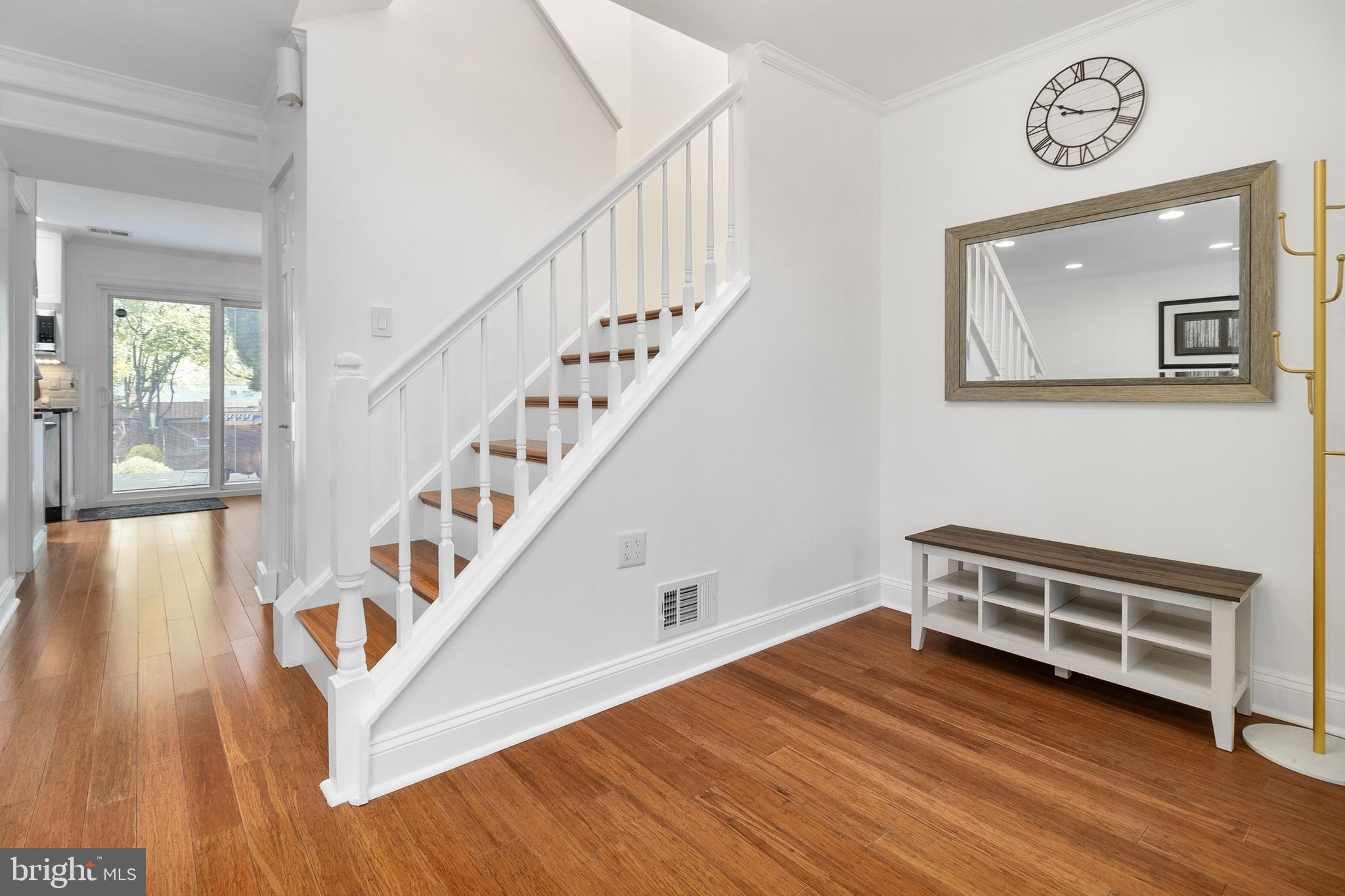 BRISTOE STATION - Residential