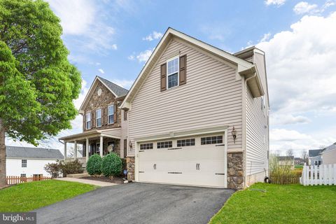 9 EISENTOWN DRIVE LOVETTSVILLE VA 20180