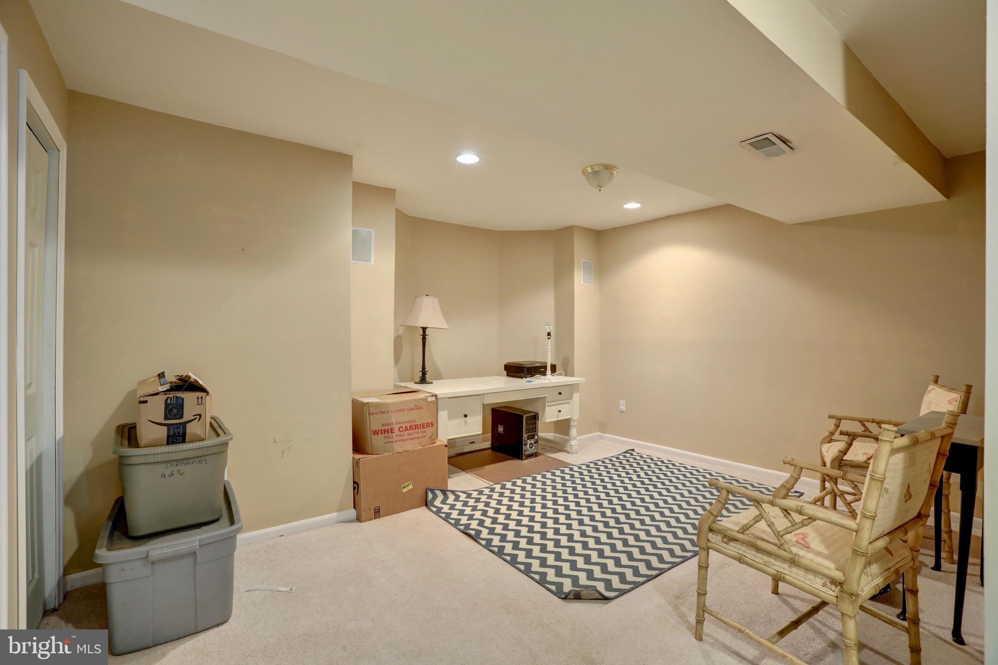 HUNTFIELD - Residential